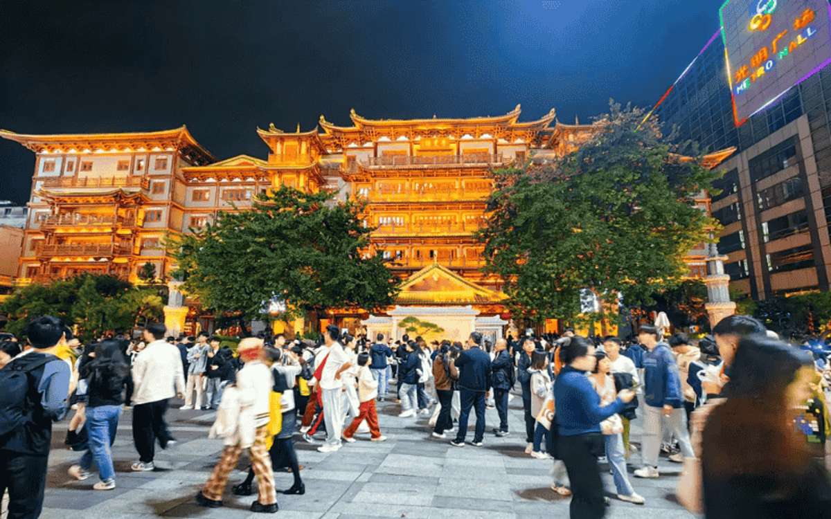 GIẢI MÃ CHÙA ĐẠI PHẬT HUYỀN ẢO NHẤT QUẢNG CHÂU