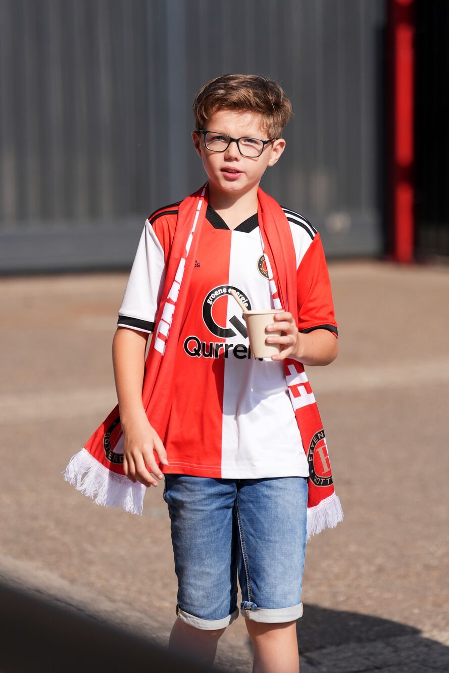 Kameraadjeswedstrijd Feyenoord - NAC Breda