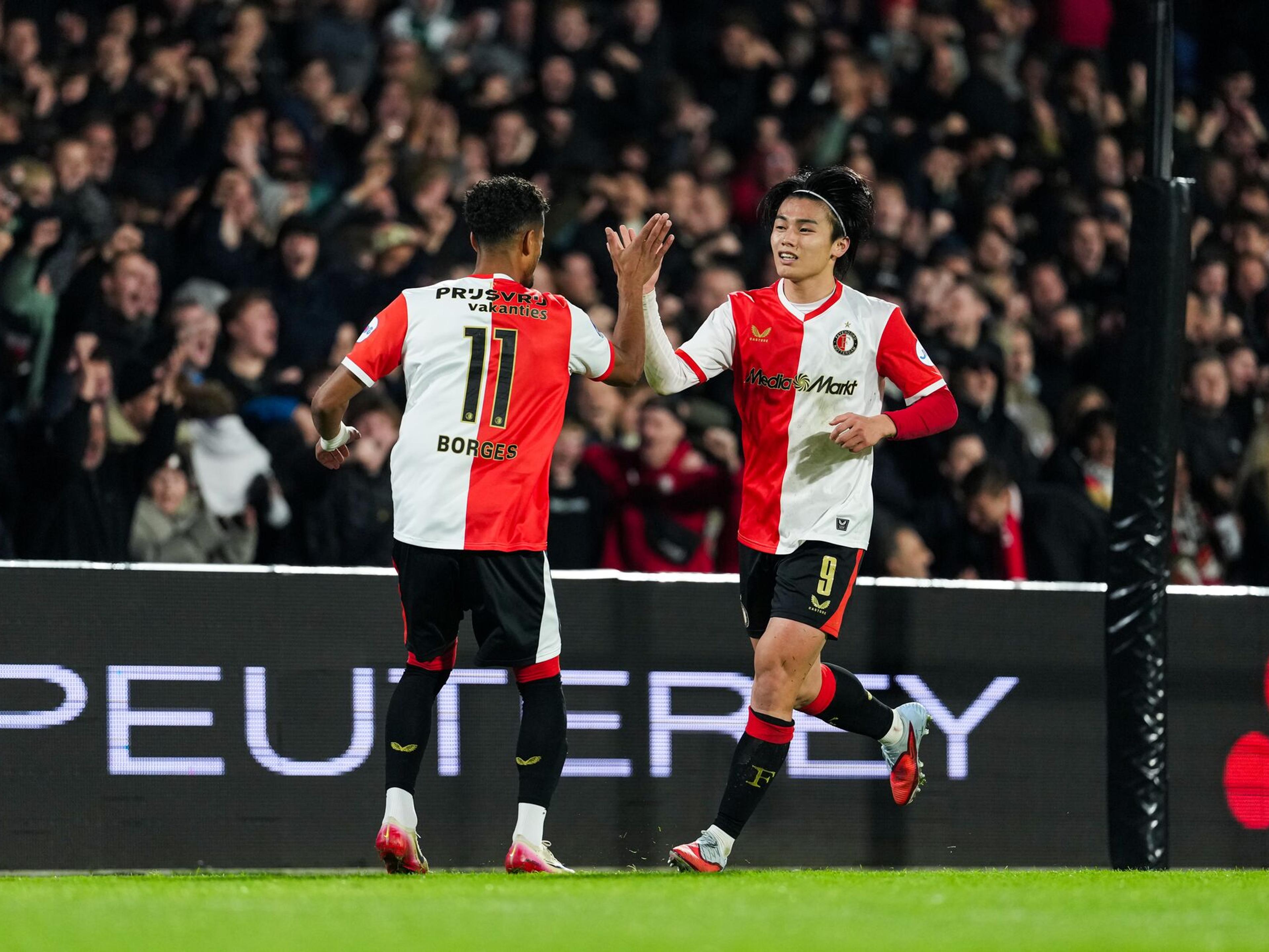 tickets thuis 271125