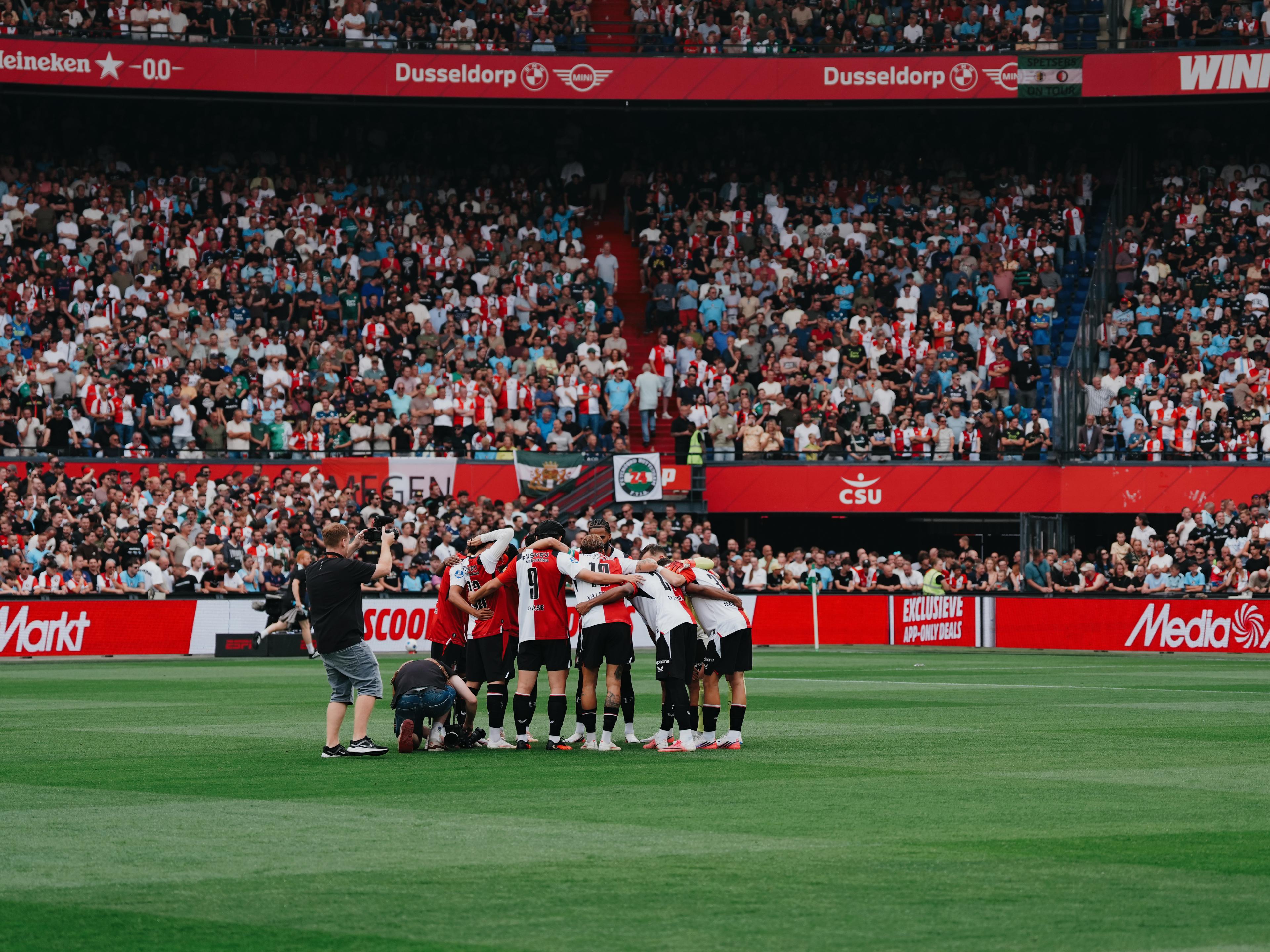 header thuis 230826