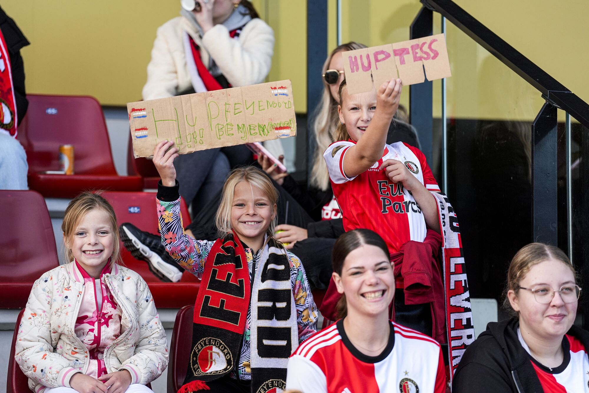 Supporters Feyenoord Vrouwen 1