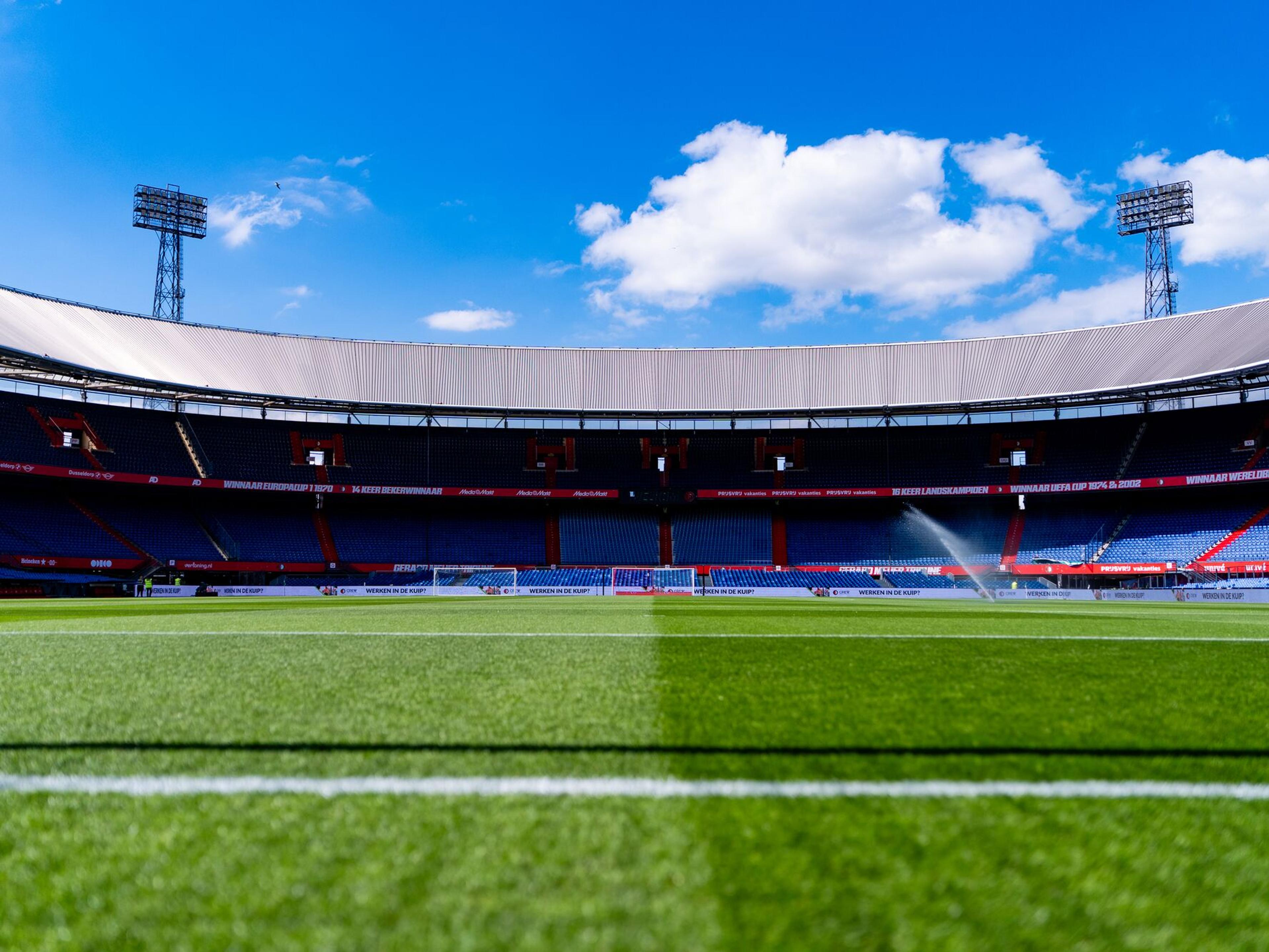 tours-in-de-kuip