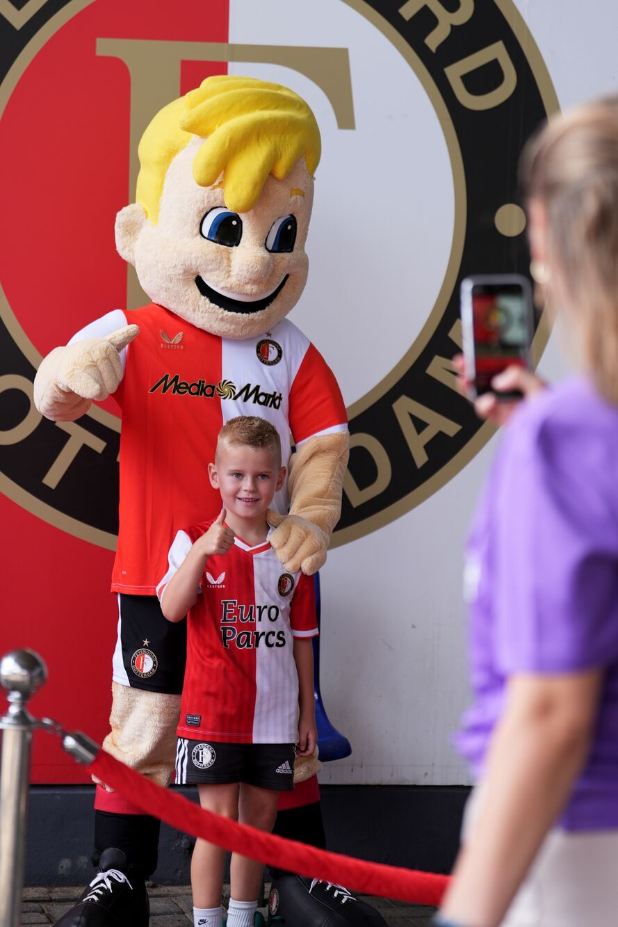 Kameraadjeswedstrijd Feyenoord - NAC Breda