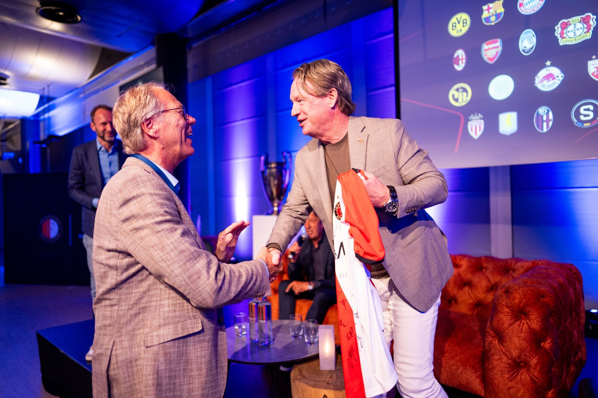 UCL draw partners en VvF