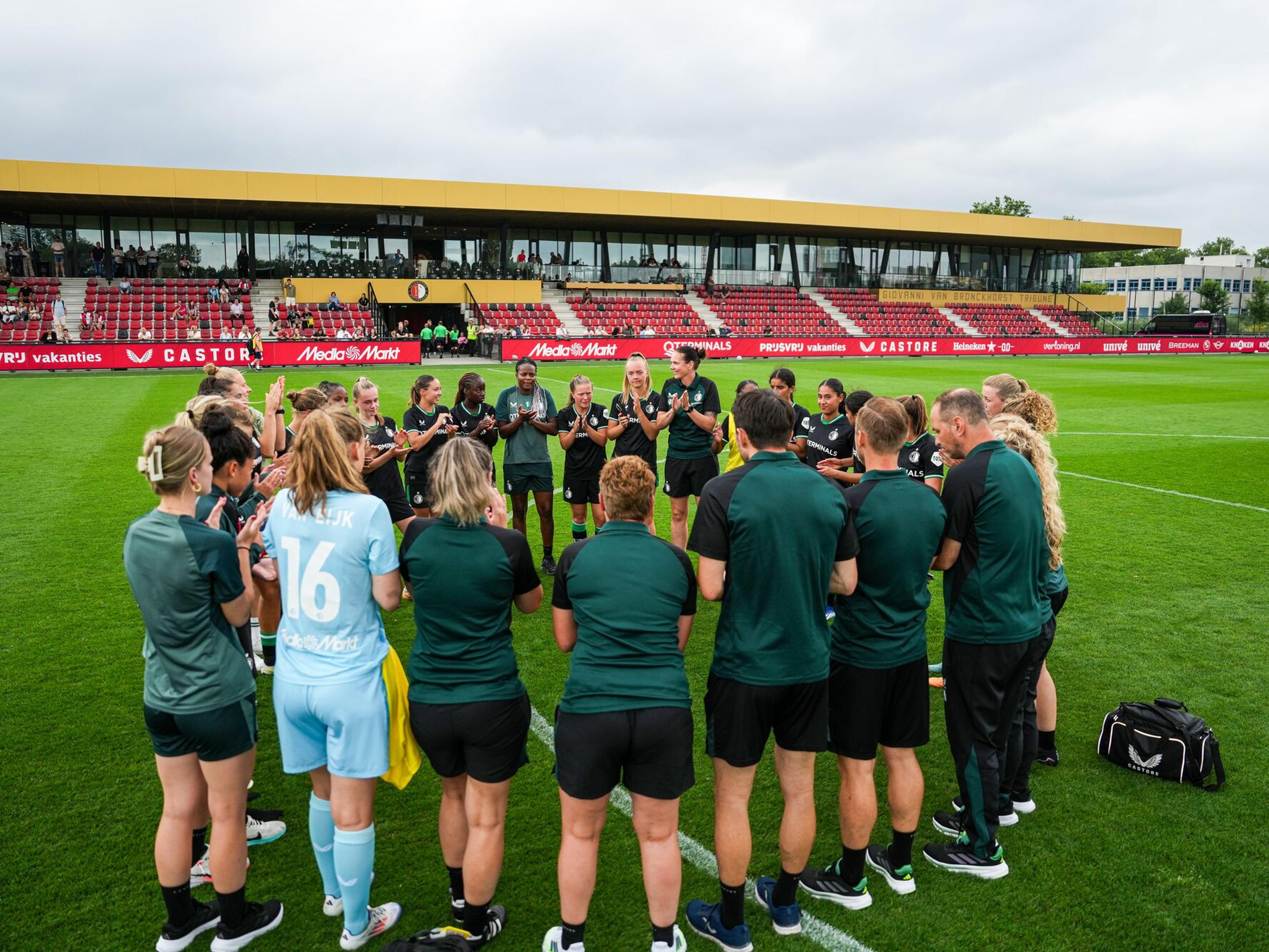 Feyenoord V1 op Varkenoord