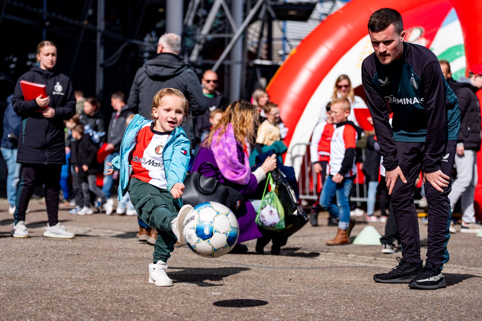 Kameraadjeswedstrijd Feyenoord - Go Ahead Eagles