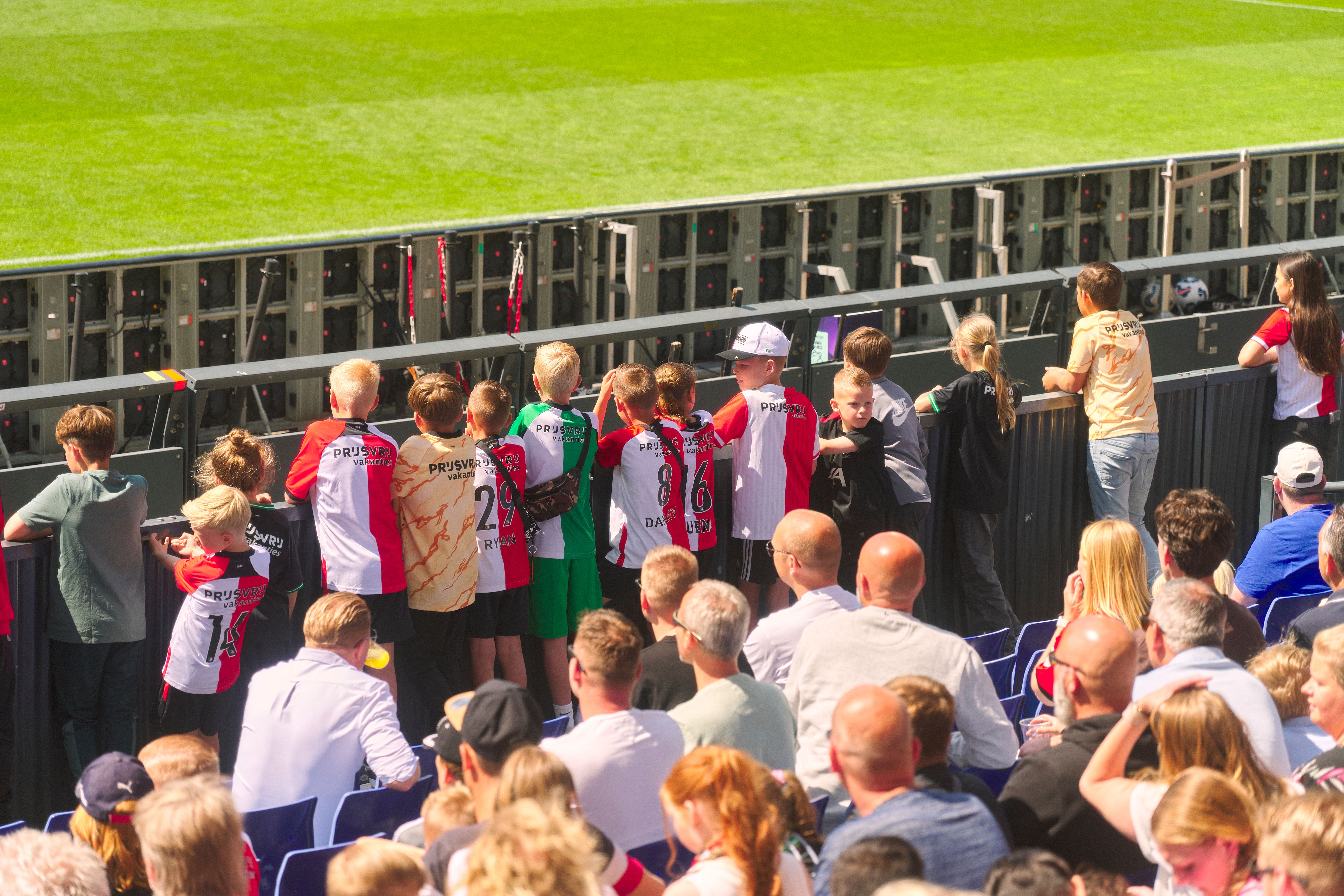 Kameraadjeswedstrijd Feyenoord V1 - Excelsior in De Kuip