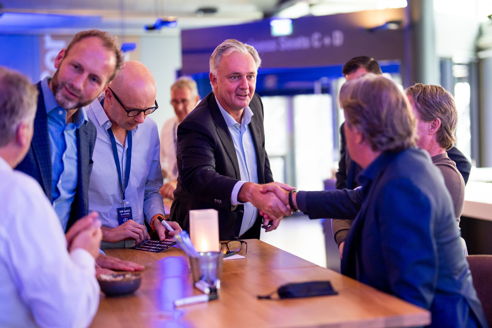 UCL draw partners en VvF