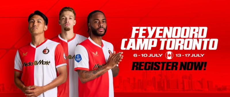 Watanabe, Valente en Sterling met tekst Feyenoord Camp Toronto