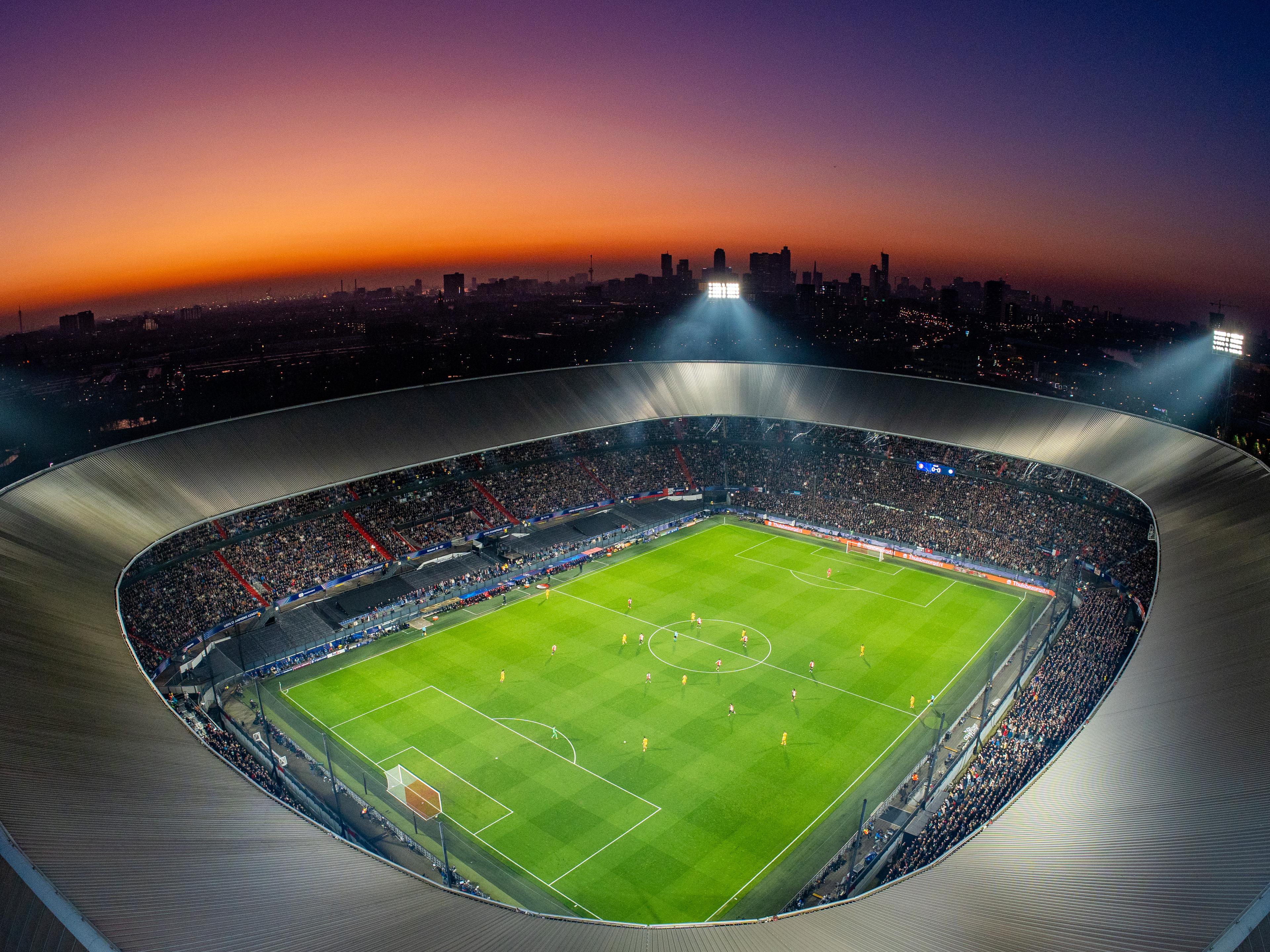 vooraank kvk ucl 270826 header