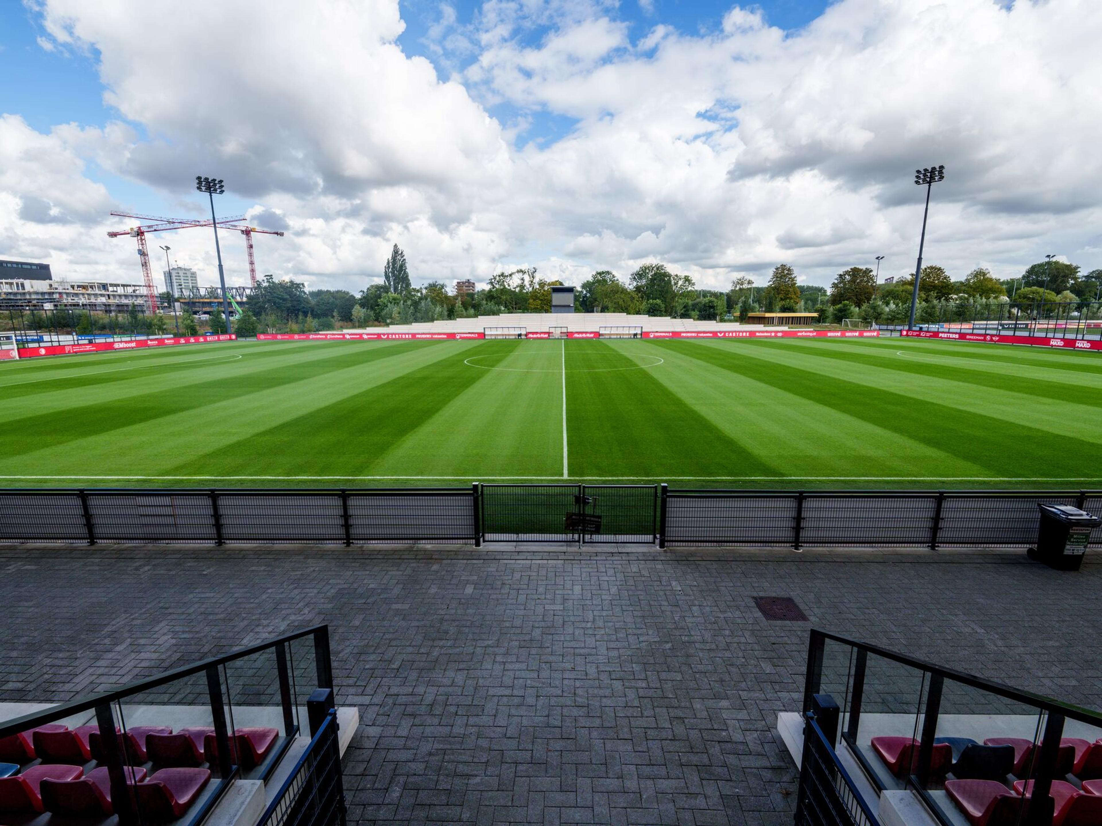 Academy header 281024 en