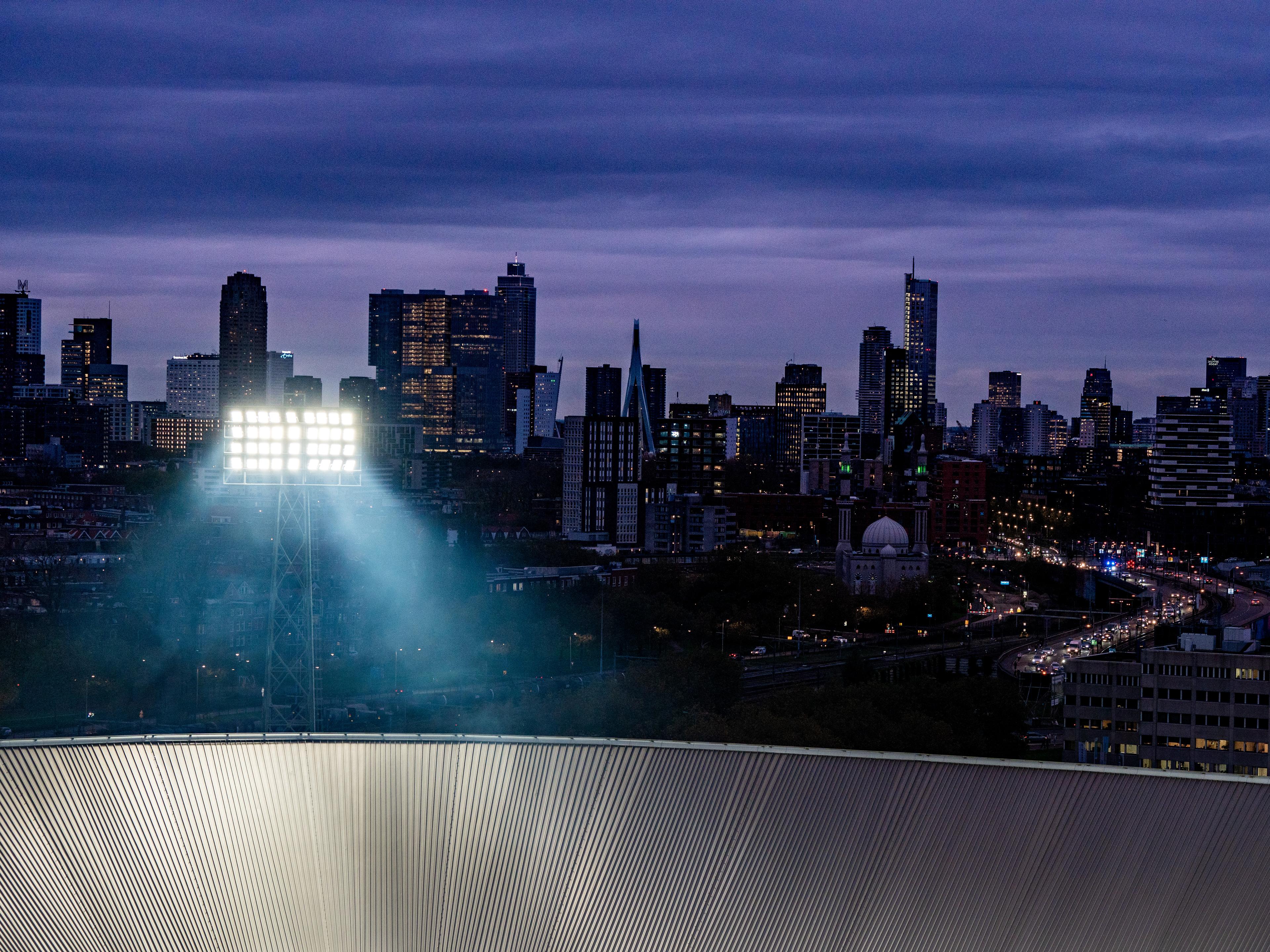 Cover straf UEFA 291025