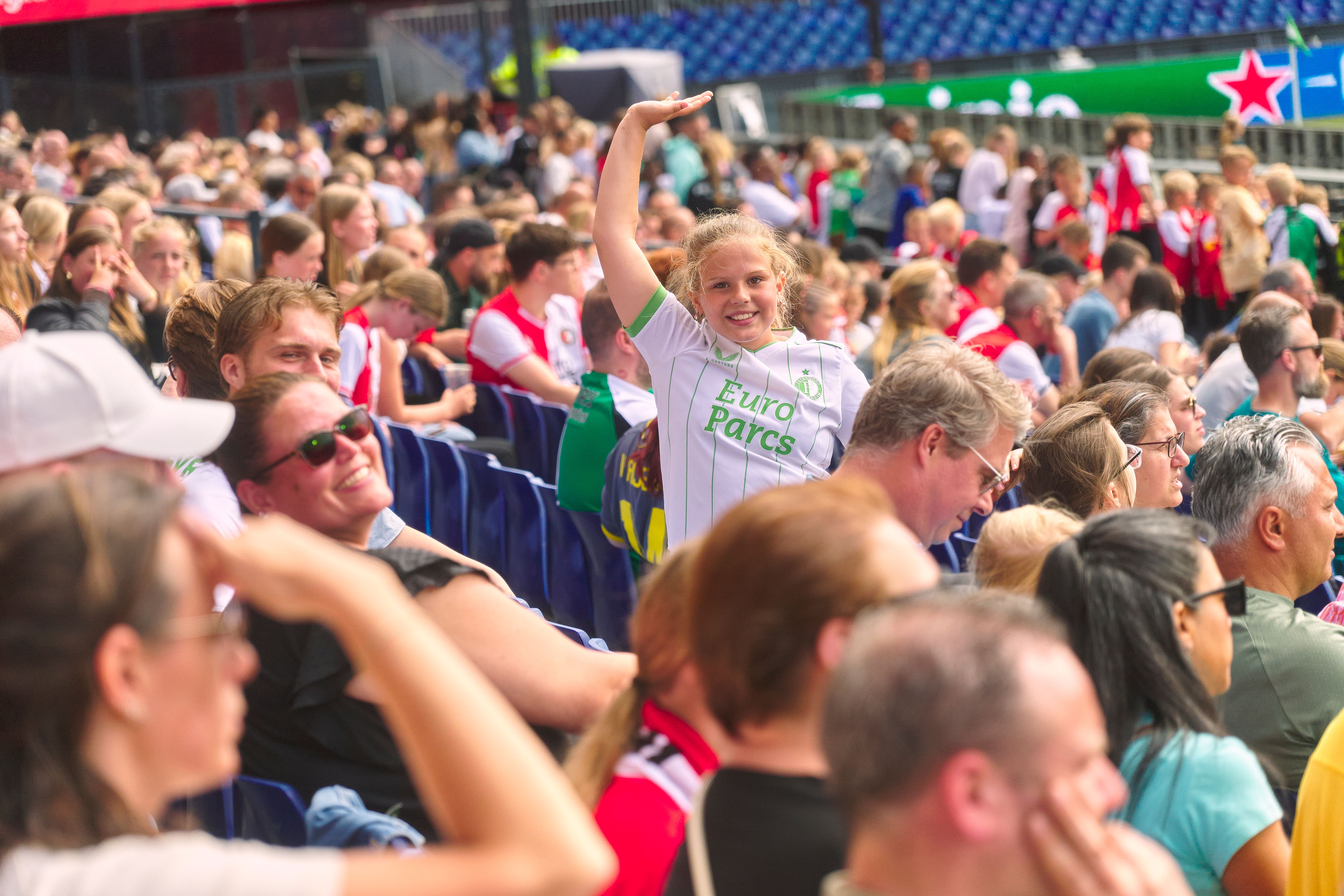 Kameraadjeswedstrijd Feyenoord V1 - Excelsior in De Kuip