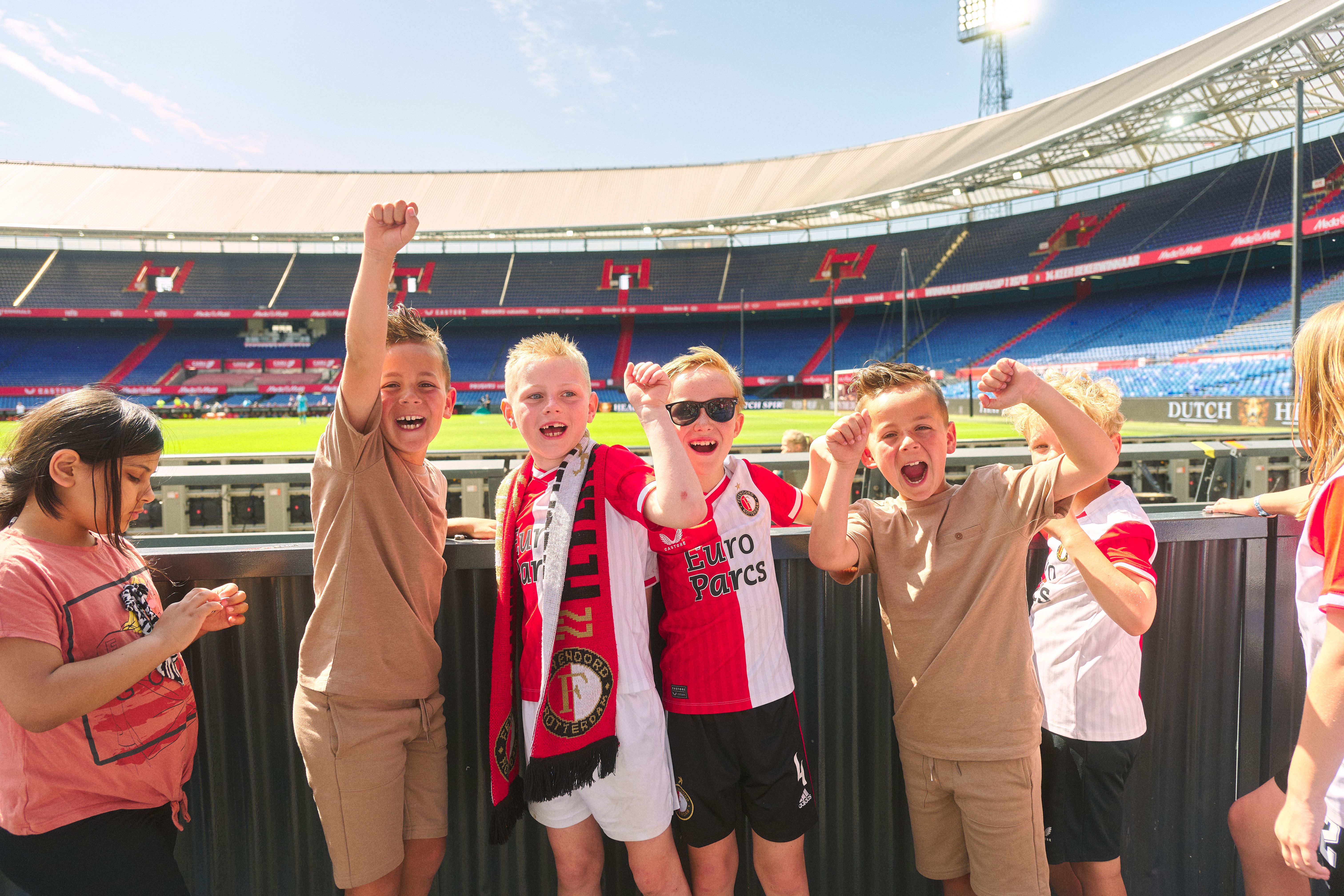 Kameraadjeswedstrijd Feyenoord V1 - Excelsior in De Kuip