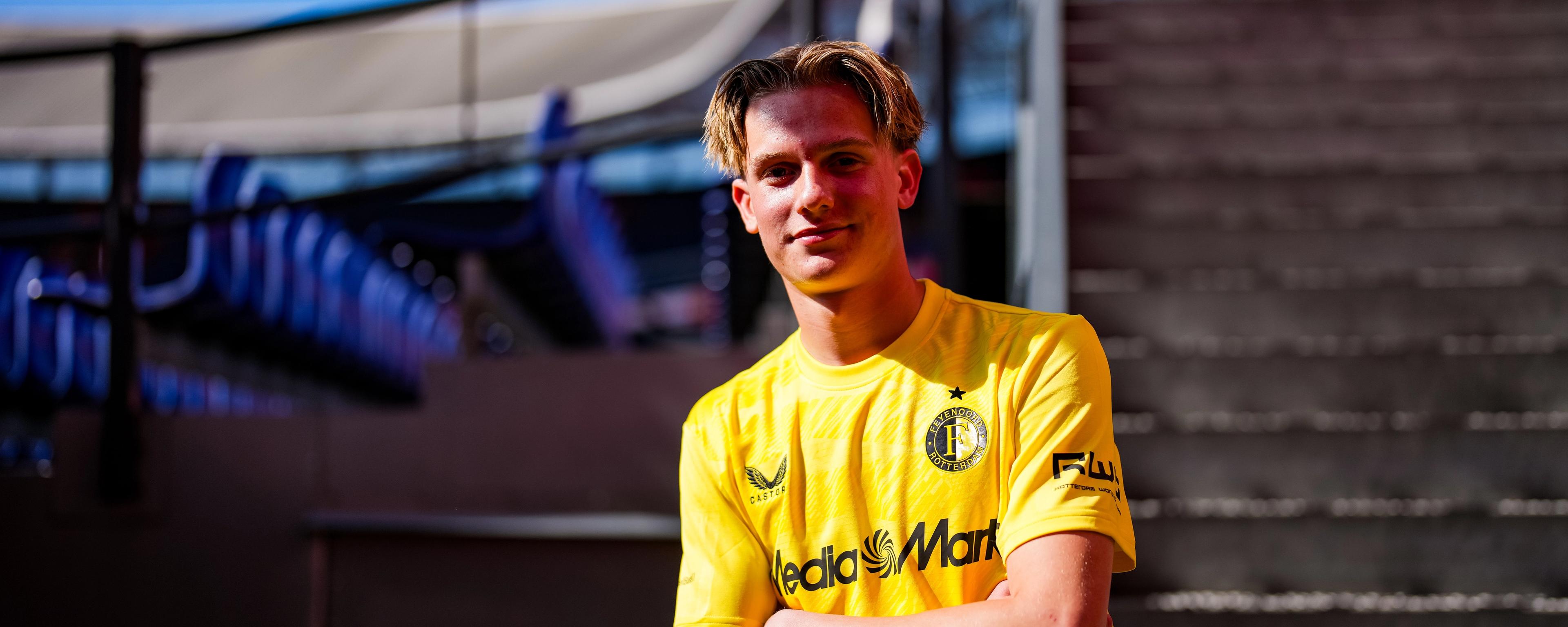 Cover Sydney van Gool 240426