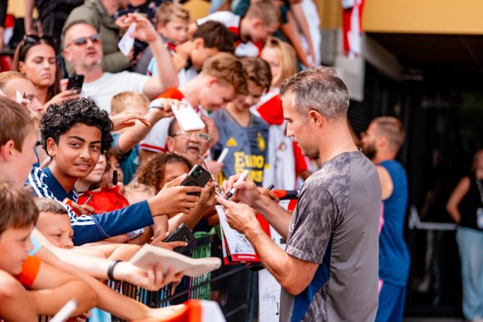 Thumb open training 011225