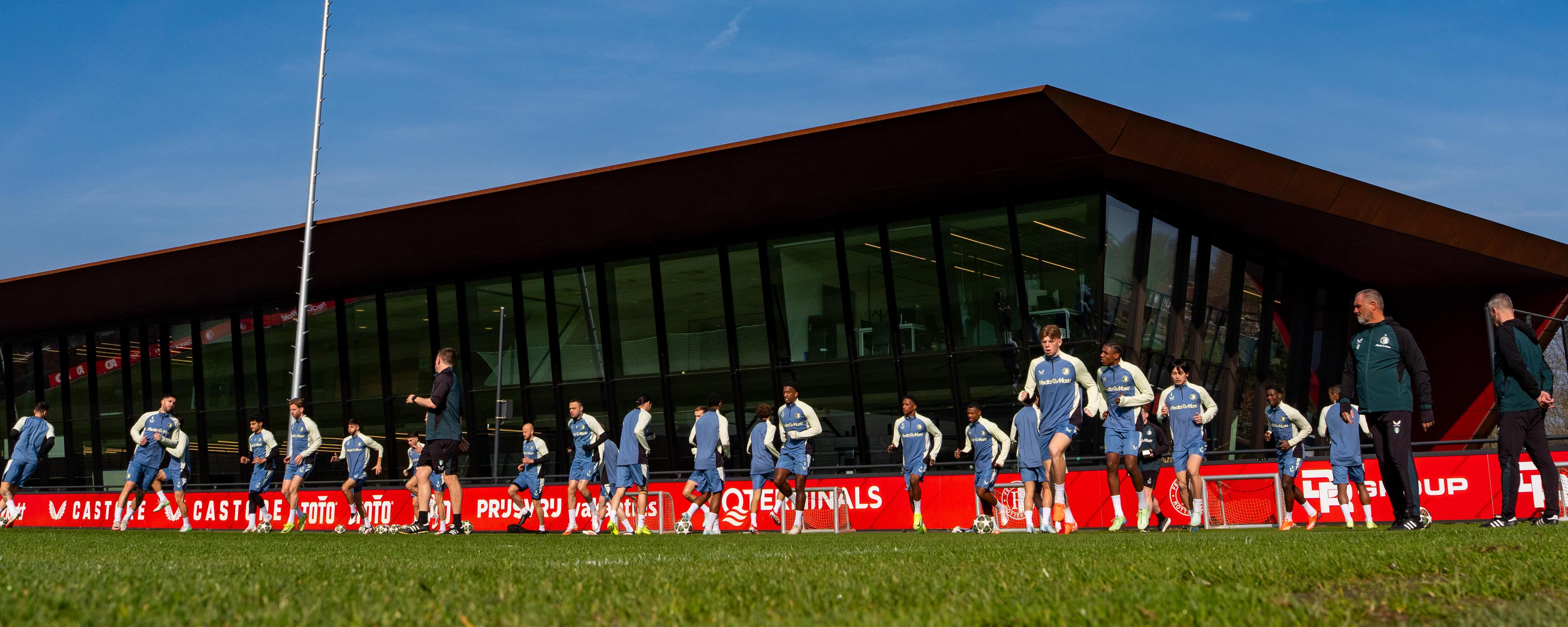 travel intfey header 100325