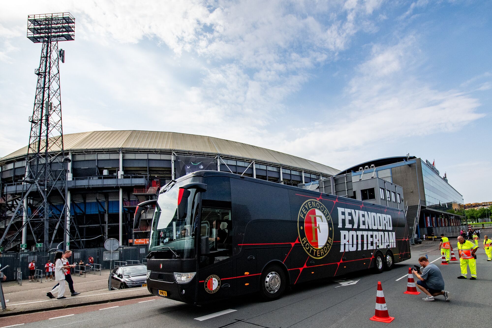 xi feymon 310724 header