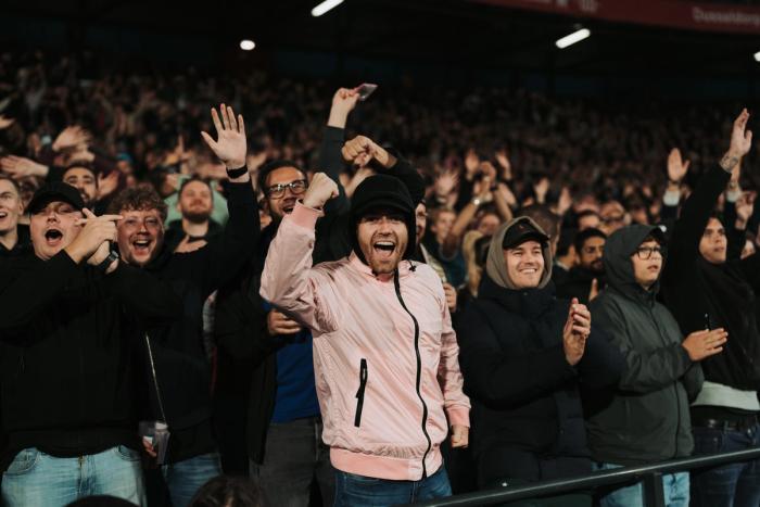 Thumb supporters 211025