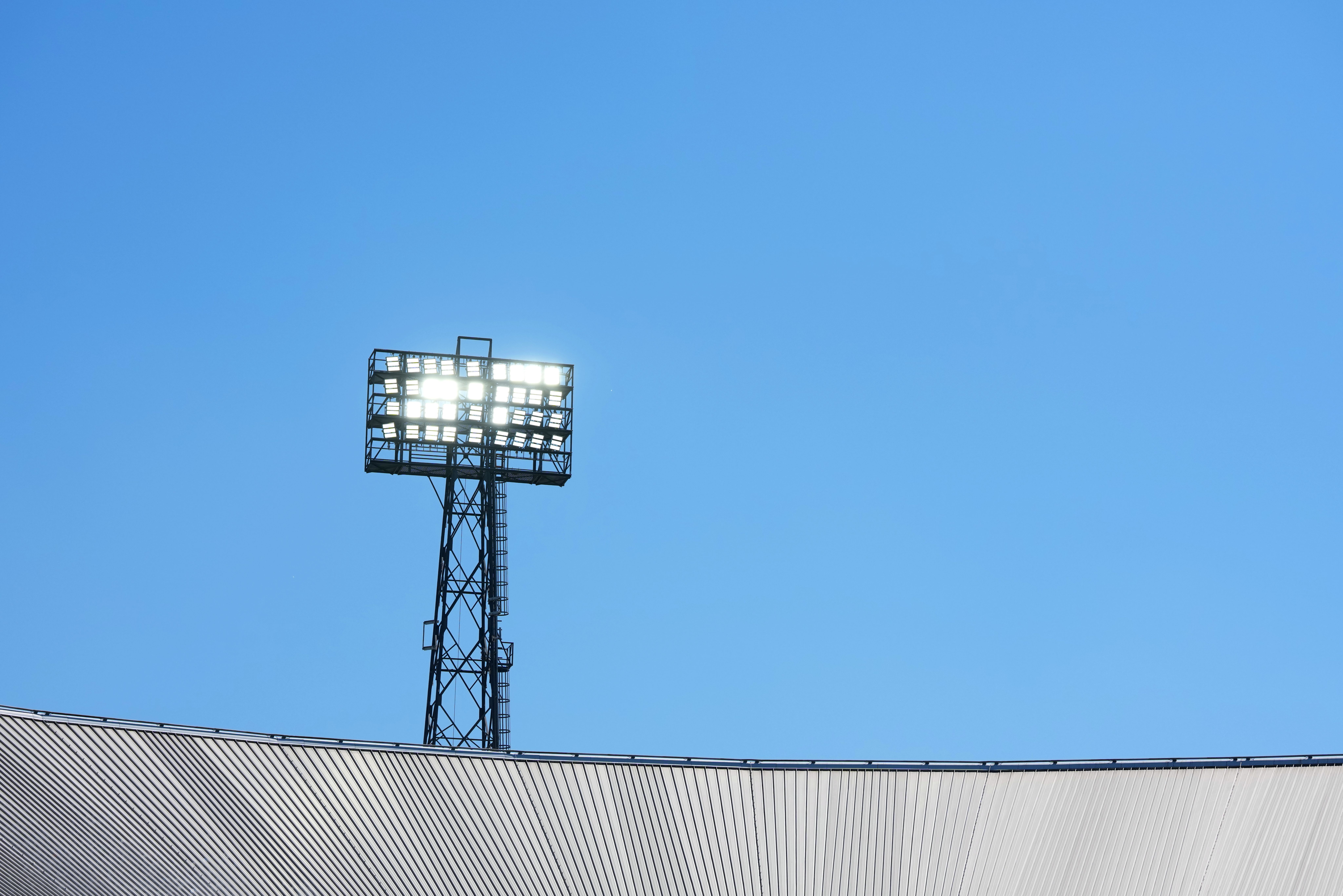 directe rvc stadion feijenoord 100826 header