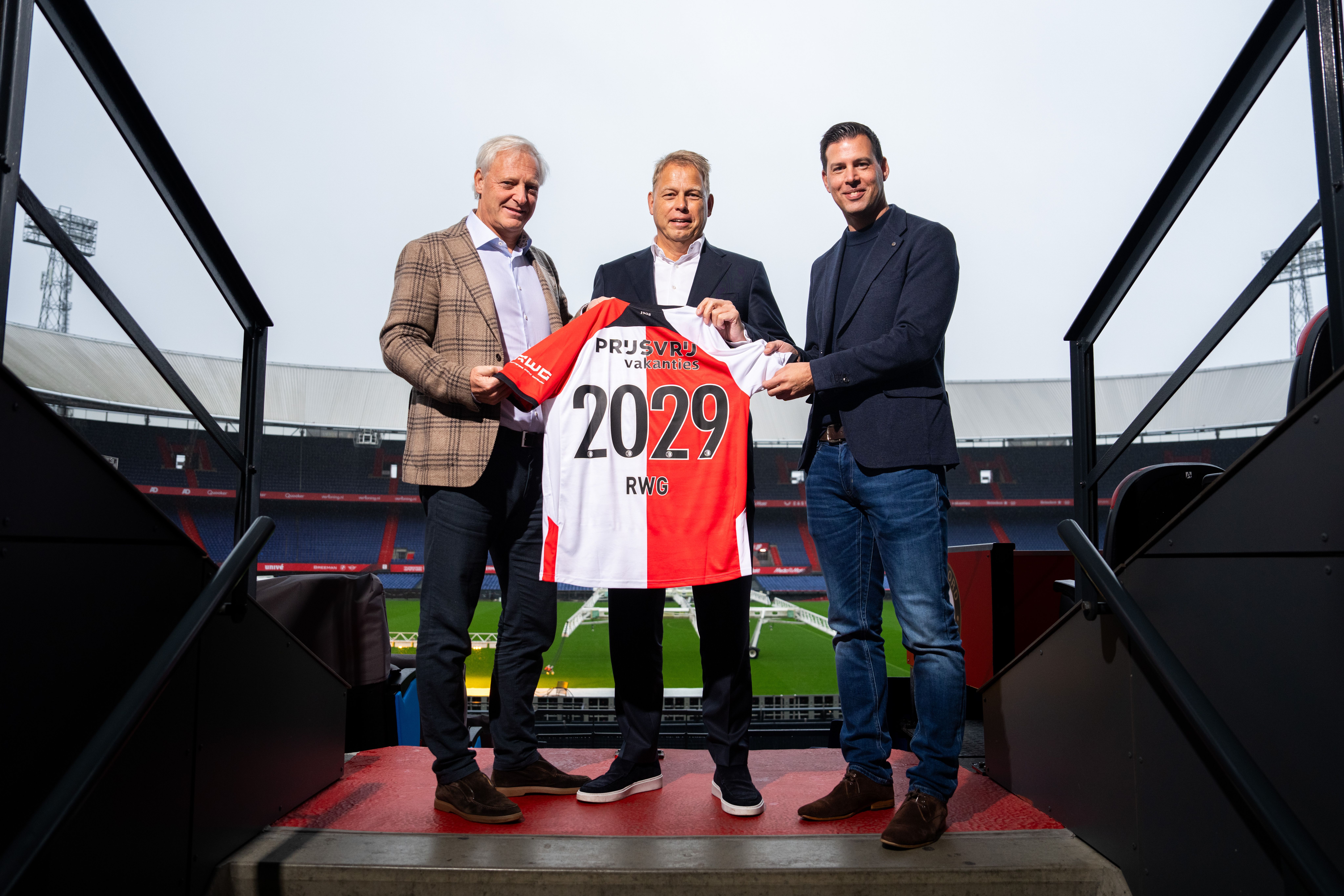 fey x rwg header 201124