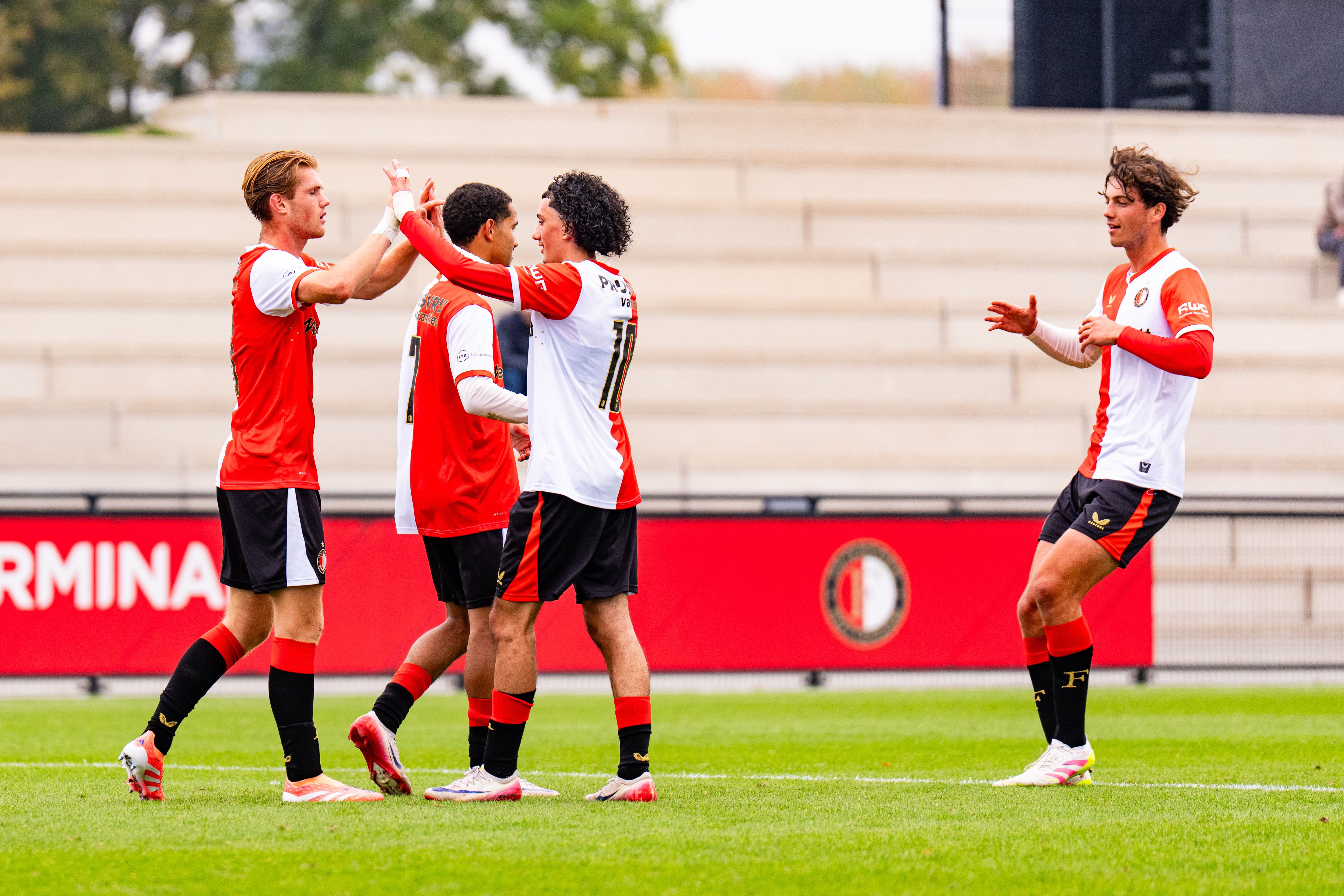 overzicht fa 011025 header