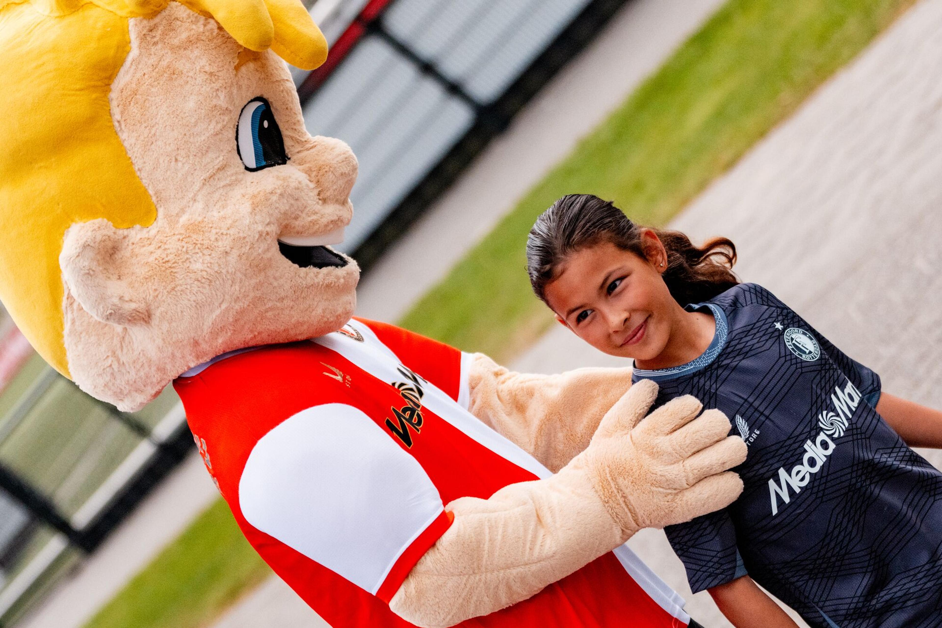 Bezoek Feyenoord Vrouwen 1 op Varkenoord