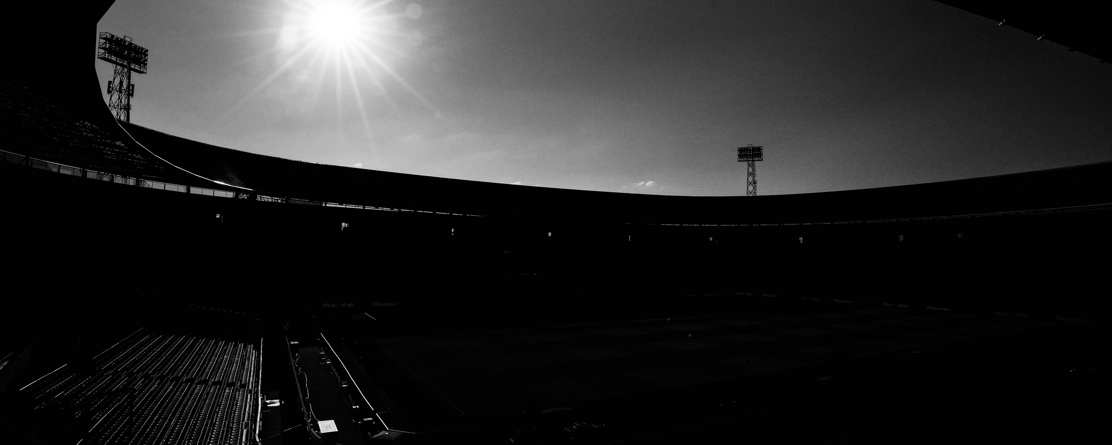 de kuip zwart wit 300725