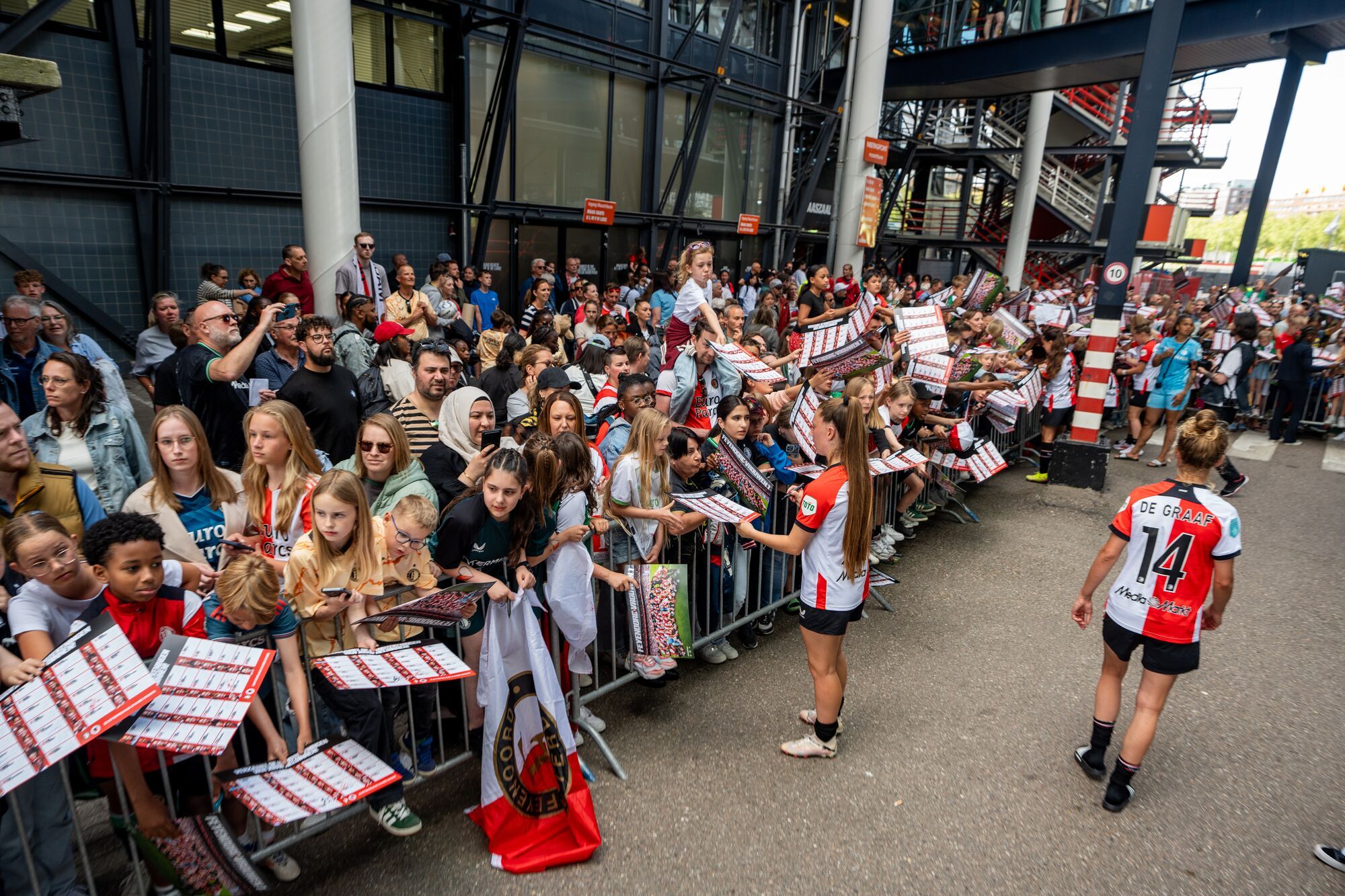 Kameraadjeswedstrijd Feyenoord V1 - Excelsior in De Kuip