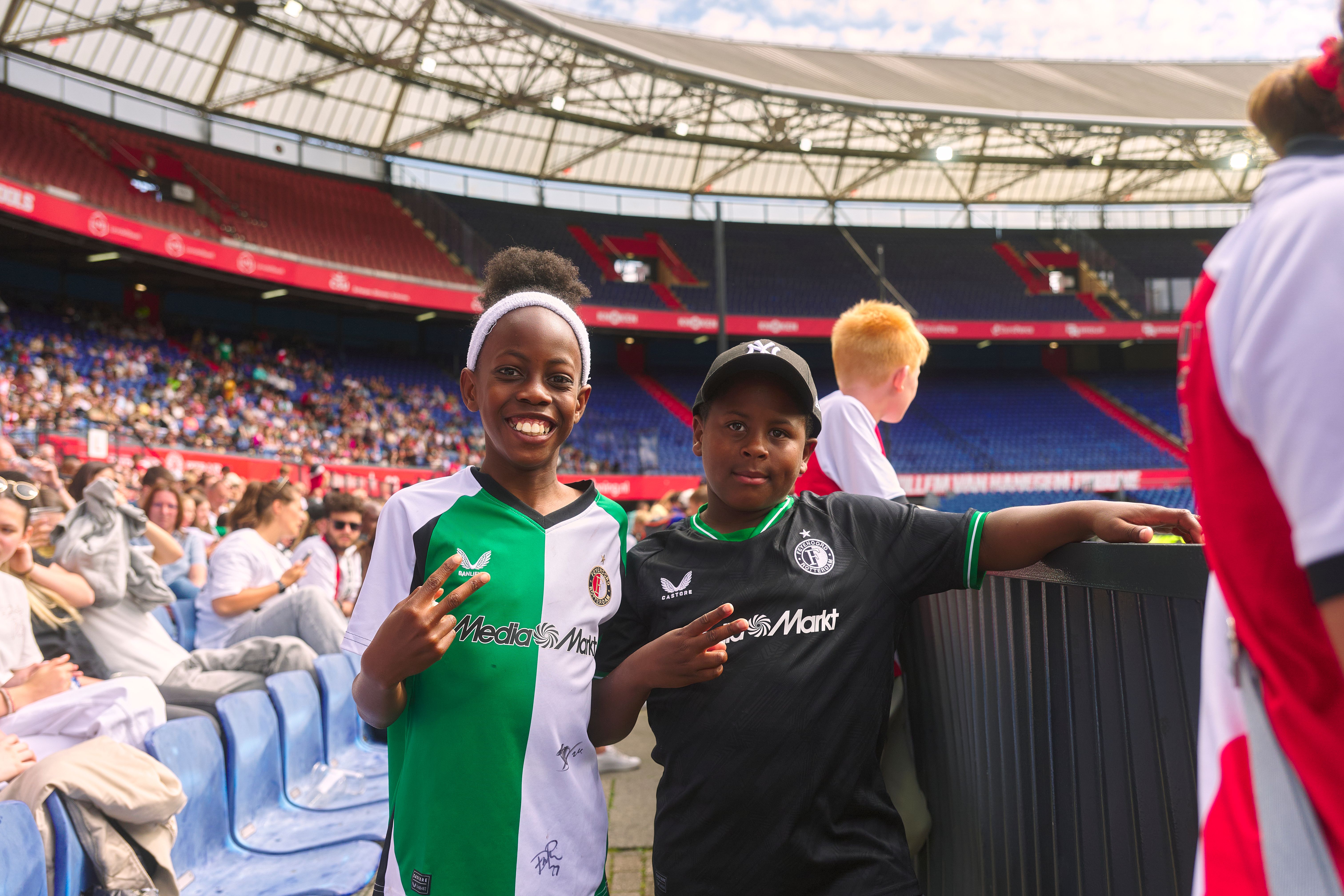 Kameraadjeswedstrijd Feyenoord V1 - Excelsior in De Kuip