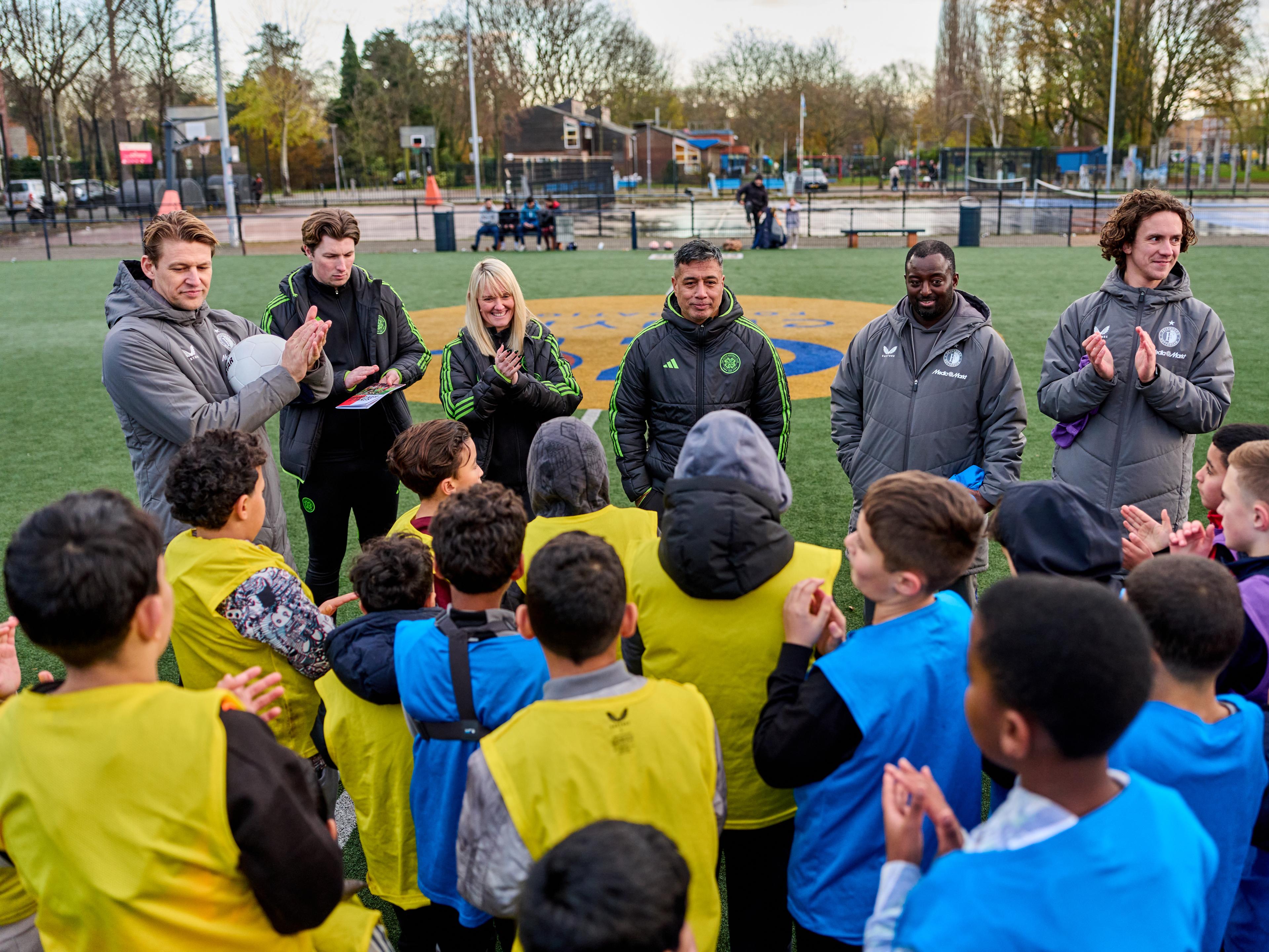 Feyenoord-Celtic zetten zich samen maatschappelijk in 261125