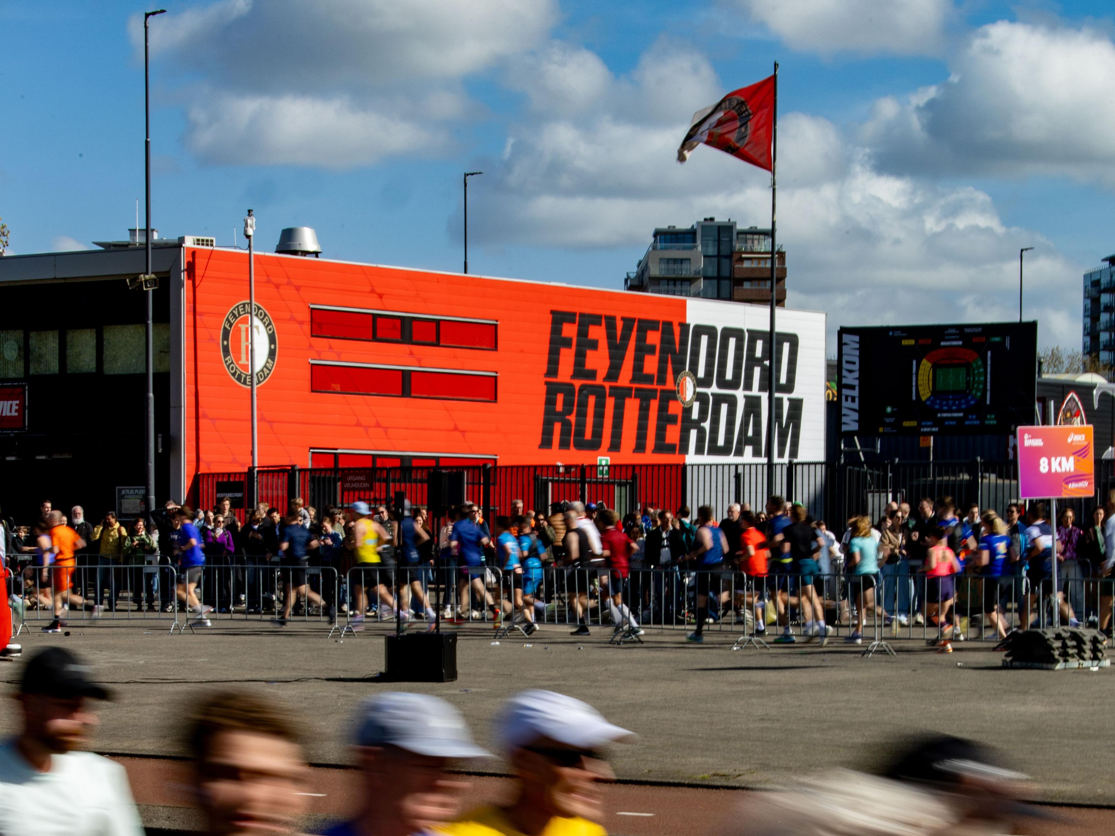 De Kuip header