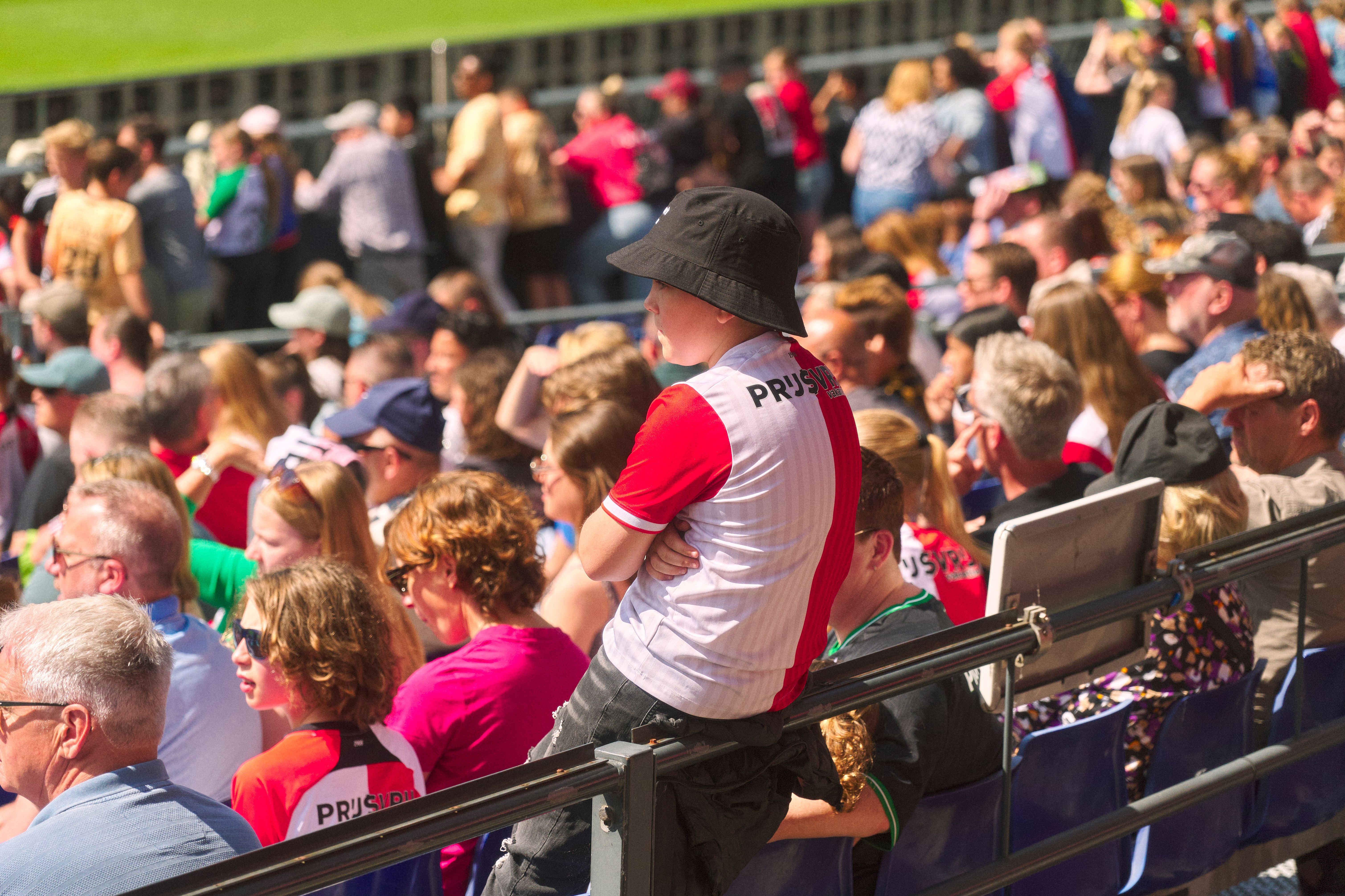 Kameraadjeswedstrijd Feyenoord V1 - Excelsior in De Kuip