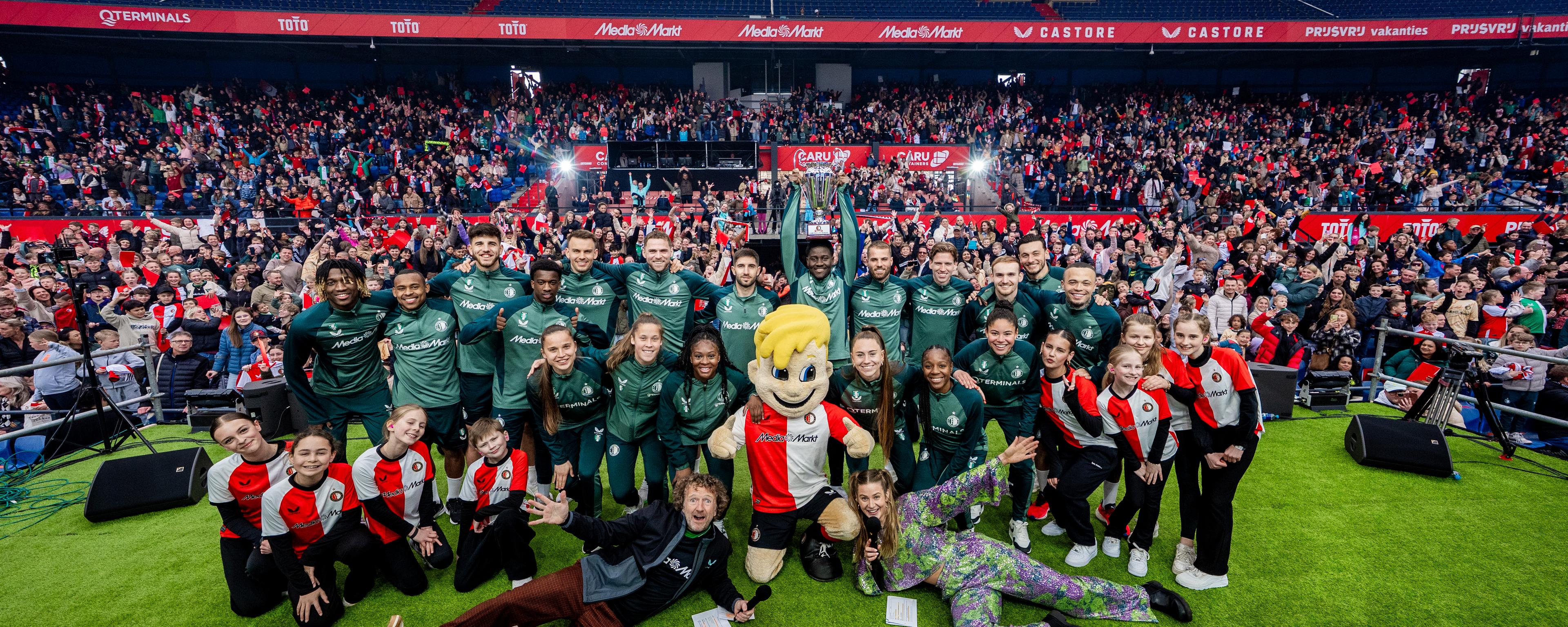 Kameraadjes Voetbalshow