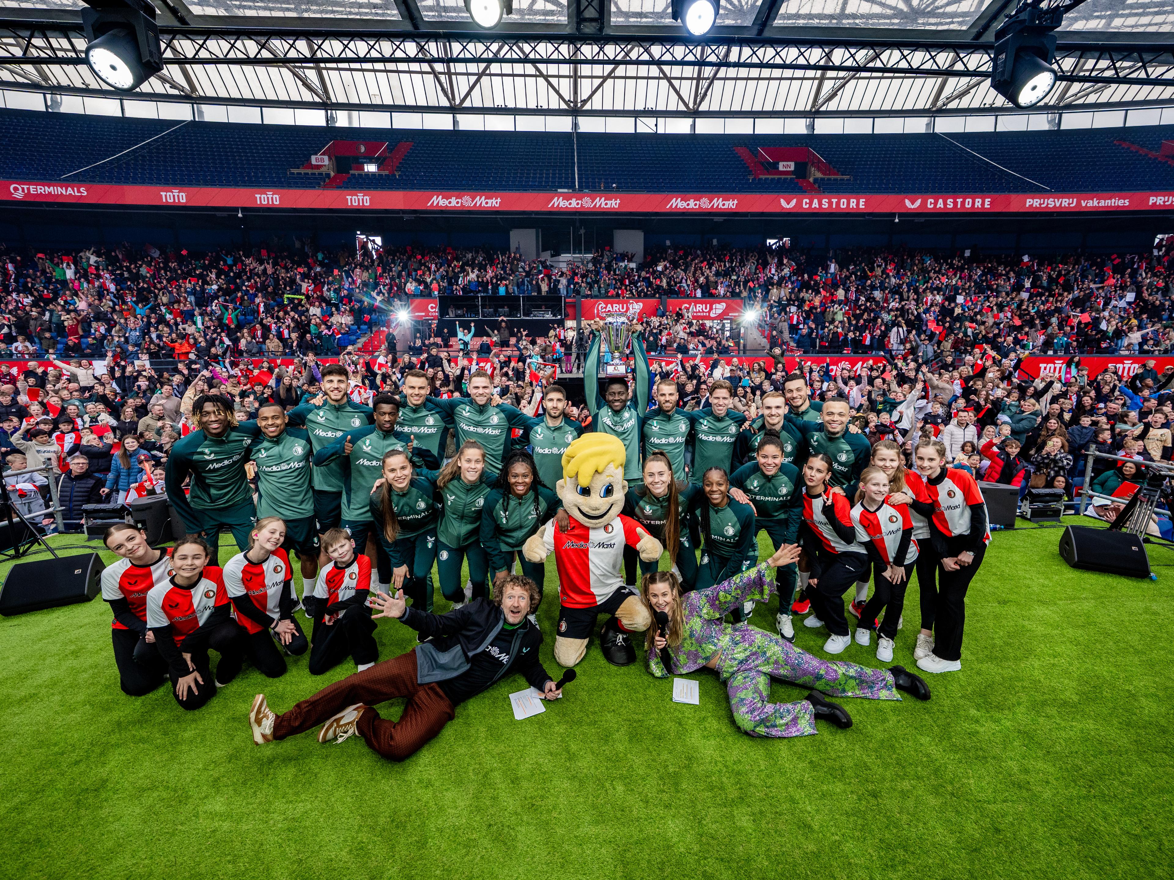 Kameraadjes Voetbalshow