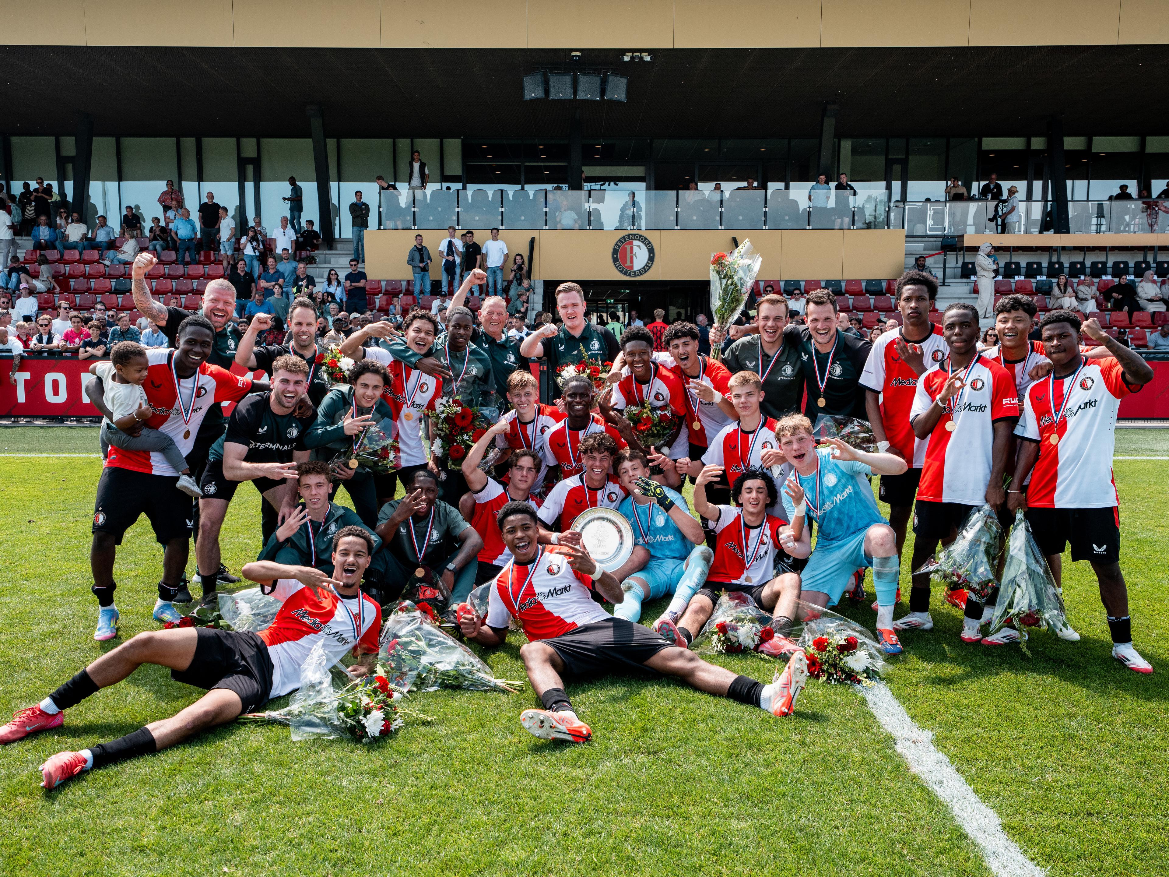 feyo17 landskampioen 310525 header