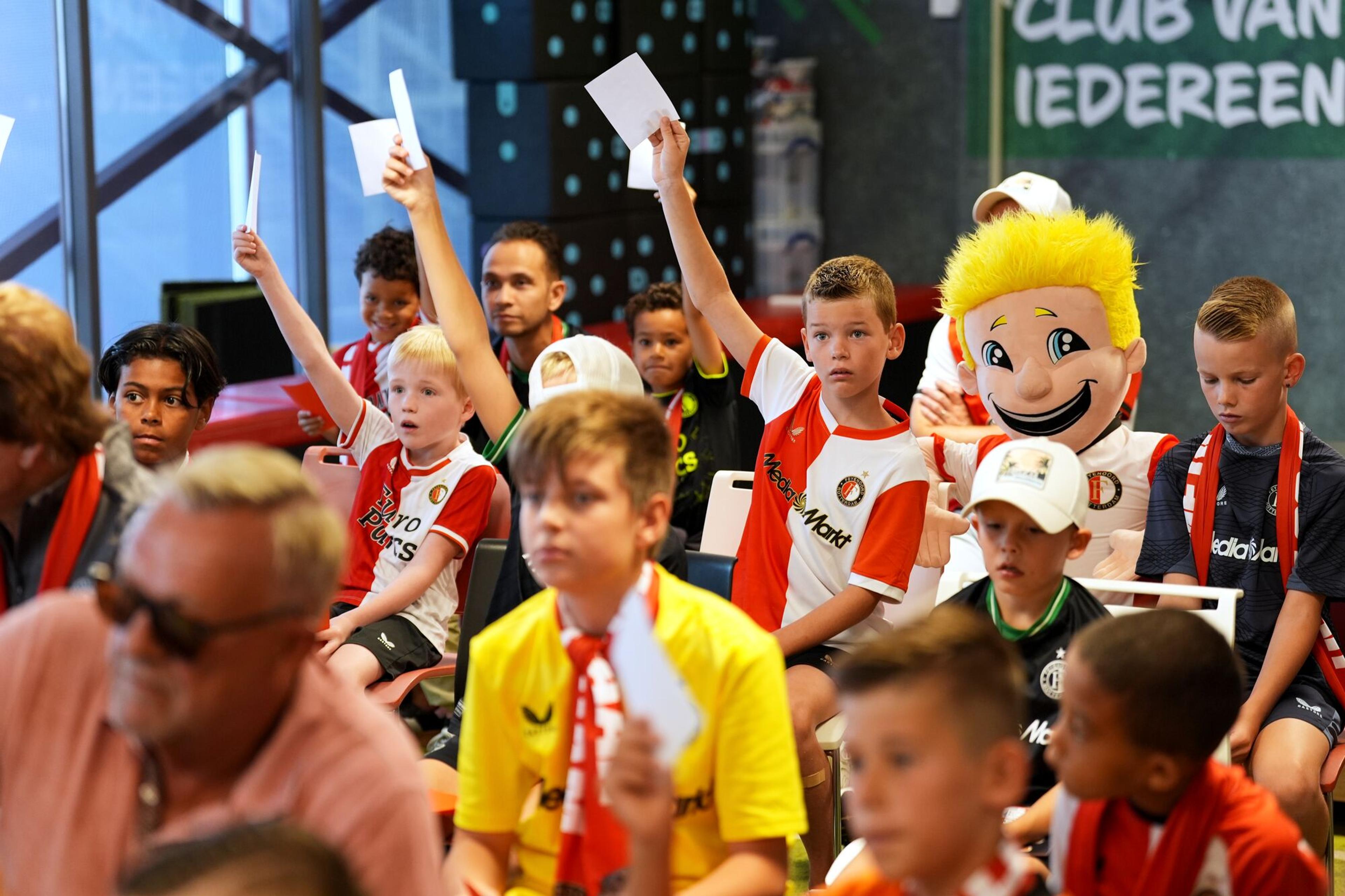 Kameraadjeswedstrijd Feyenoord - NAC Breda