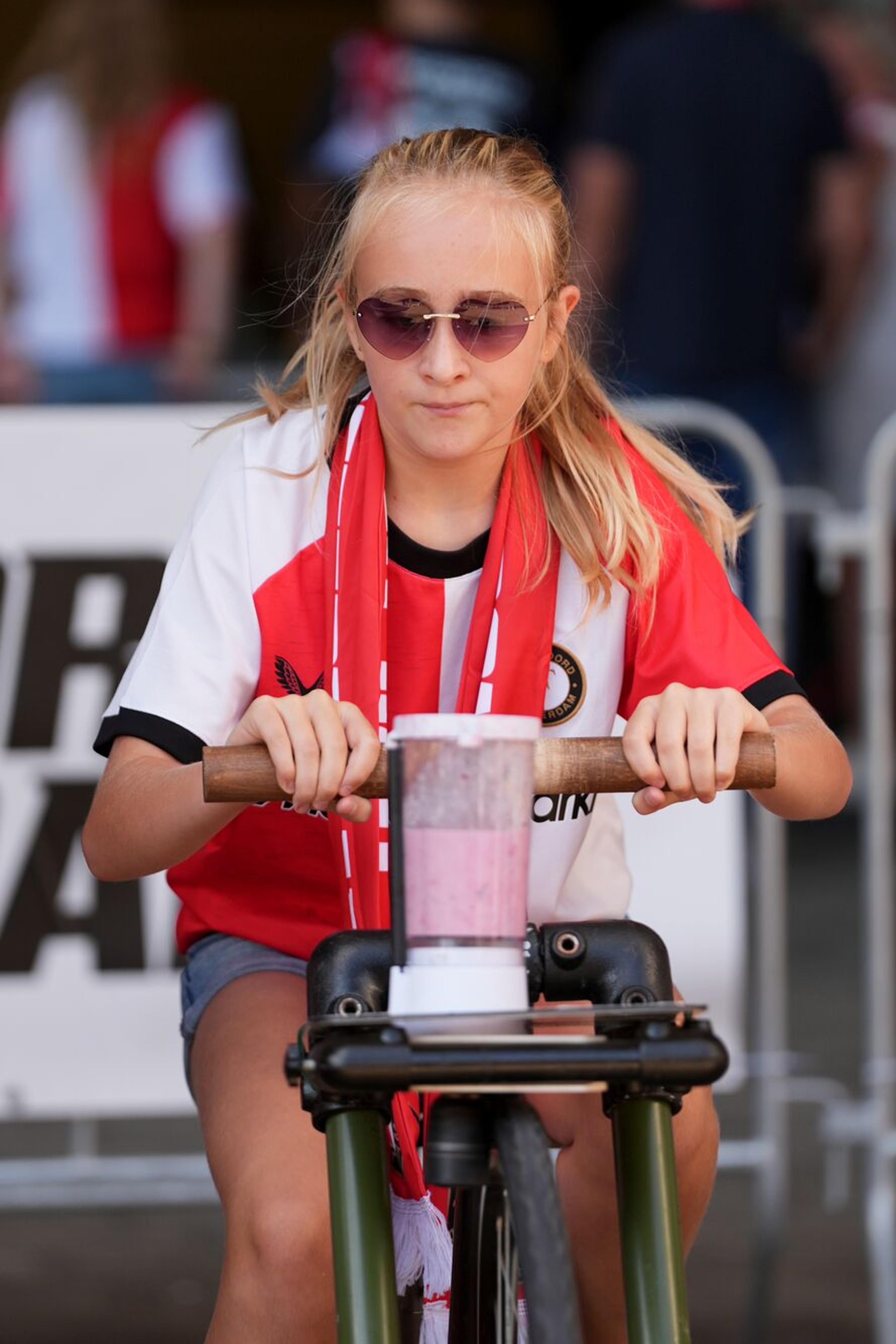 Kameraadjeswedstrijd Feyenoord - NAC Breda