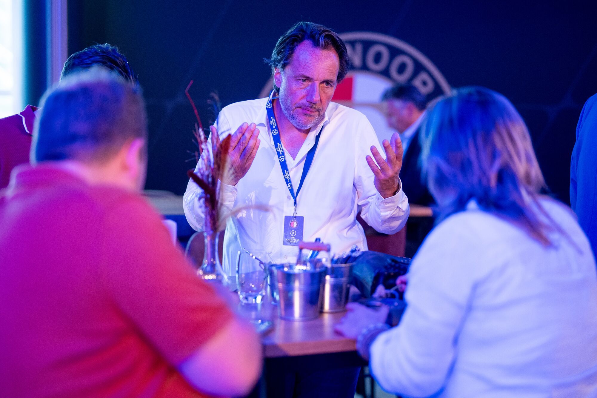 UCL draw partners en VvF