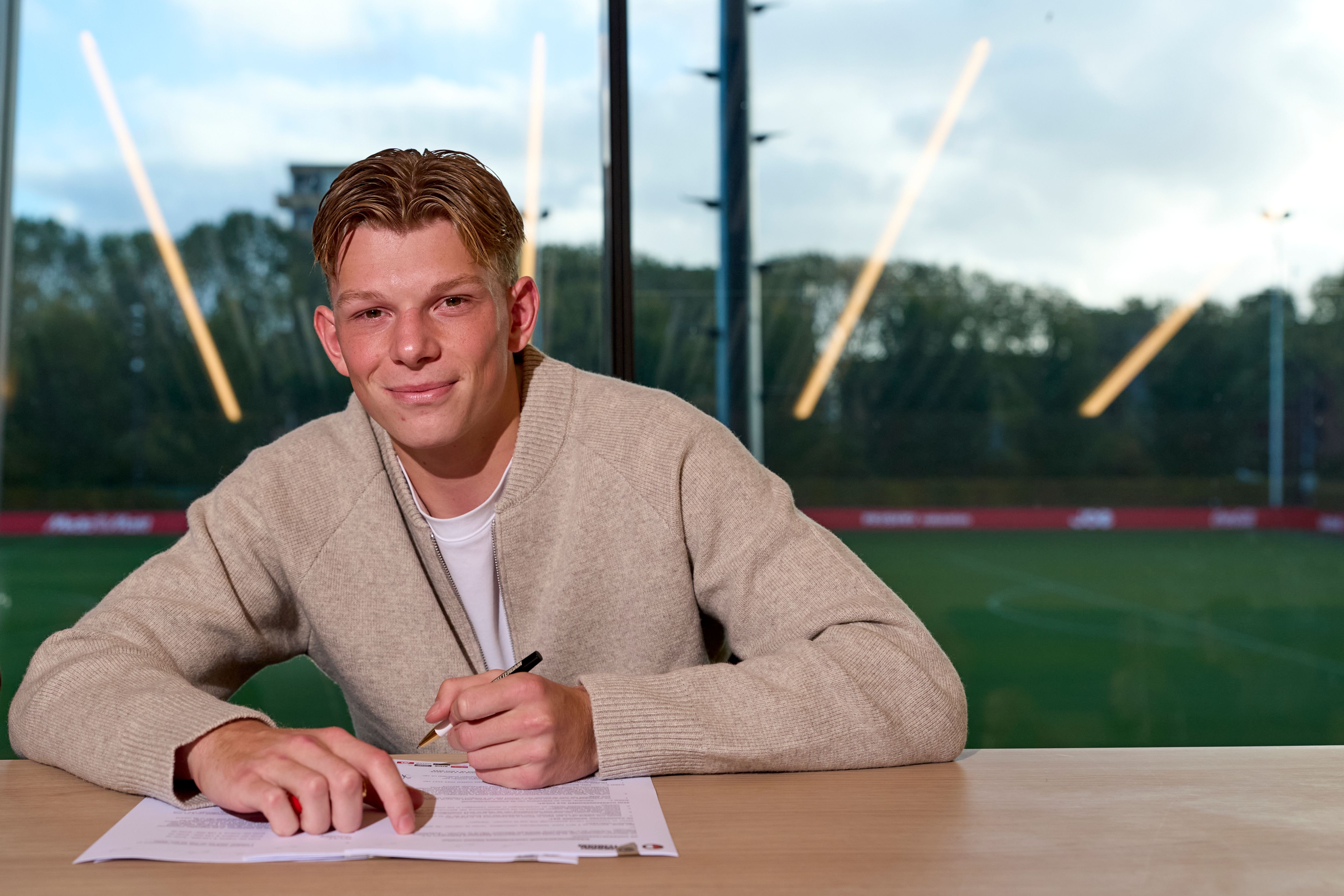 Cover Jan Plug 281025