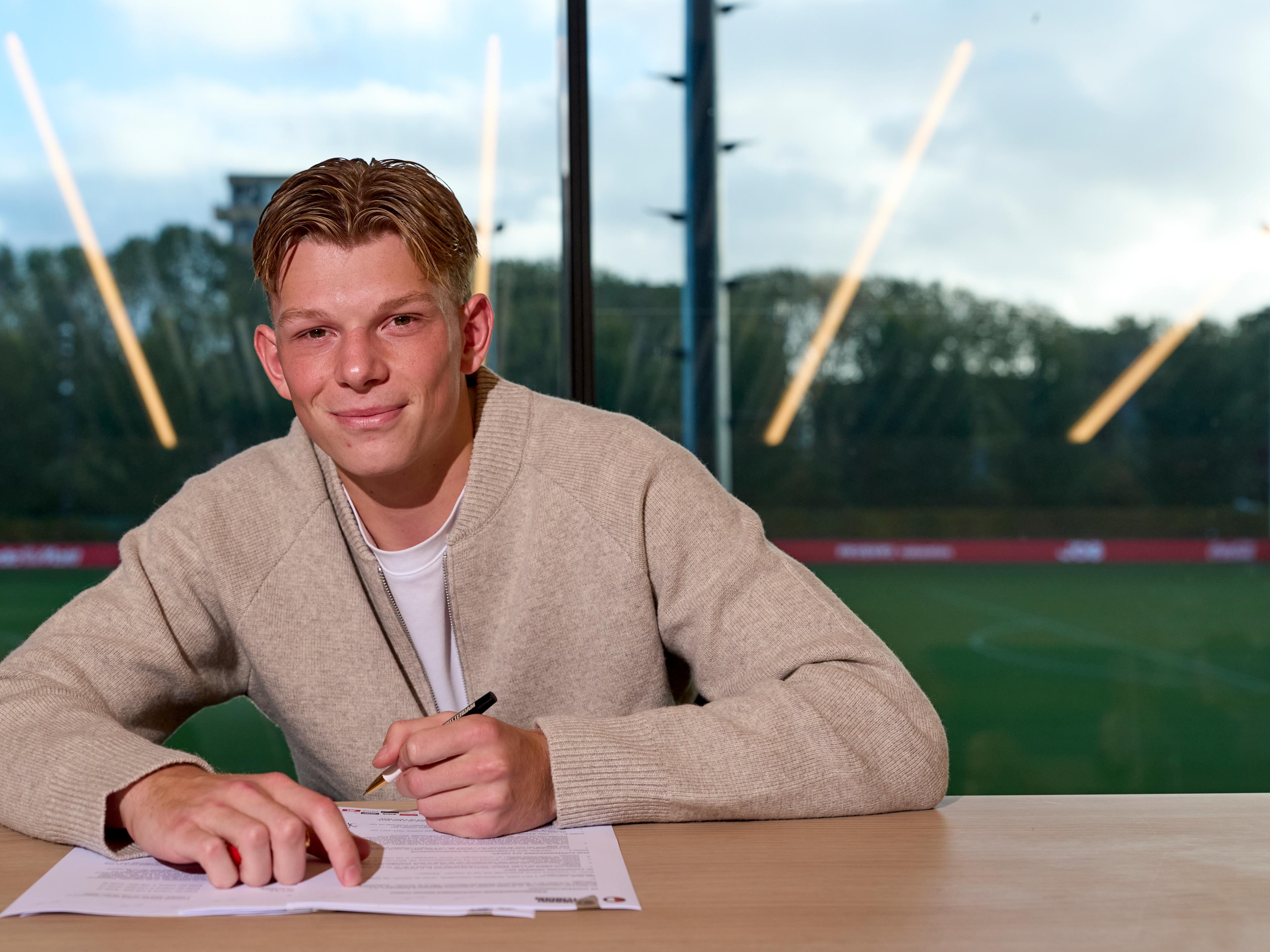 Cover Jan Plug 281025