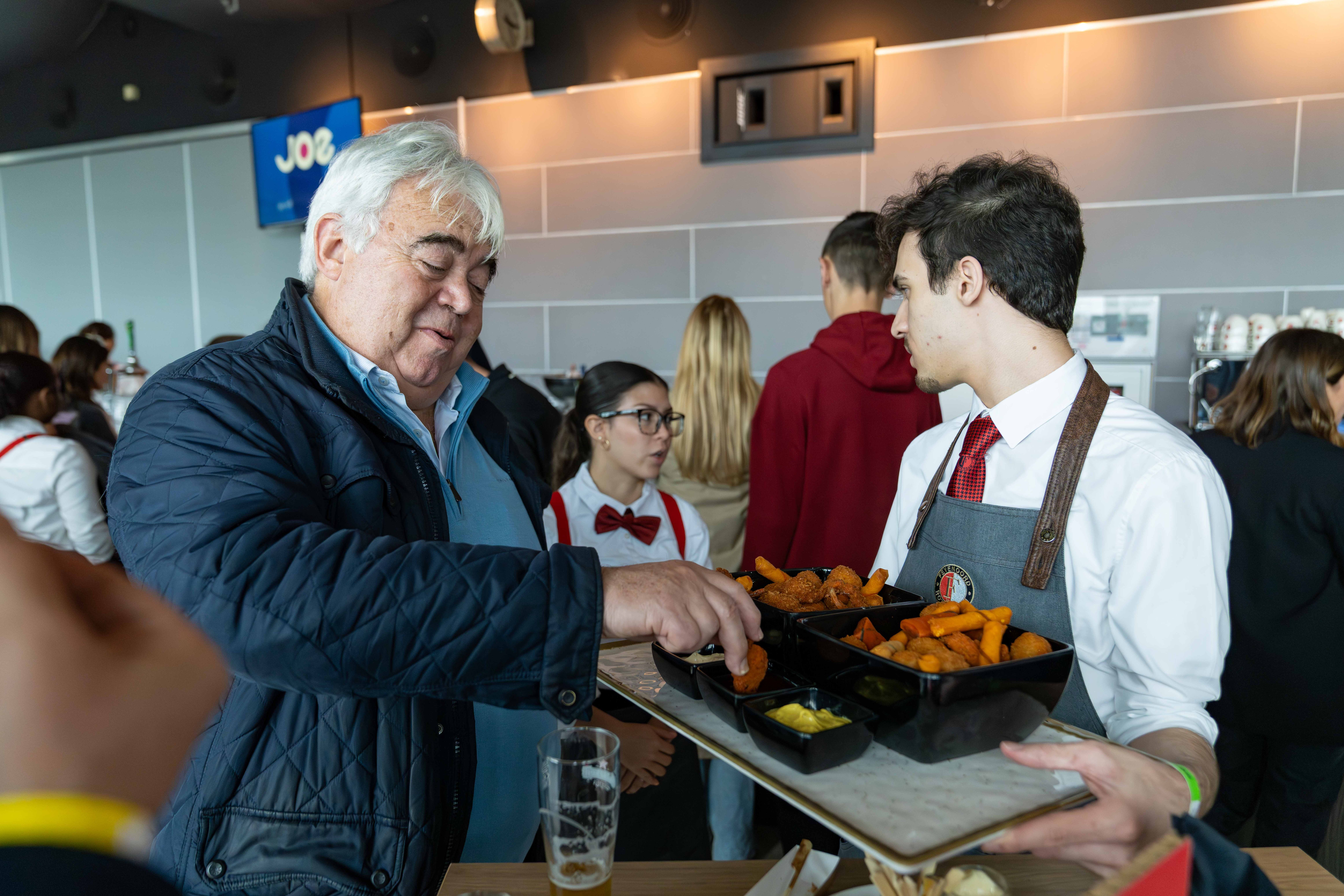 Legends Match - Legends Lounge