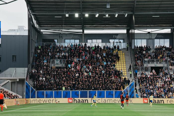 nieuws uitsupporters 260826