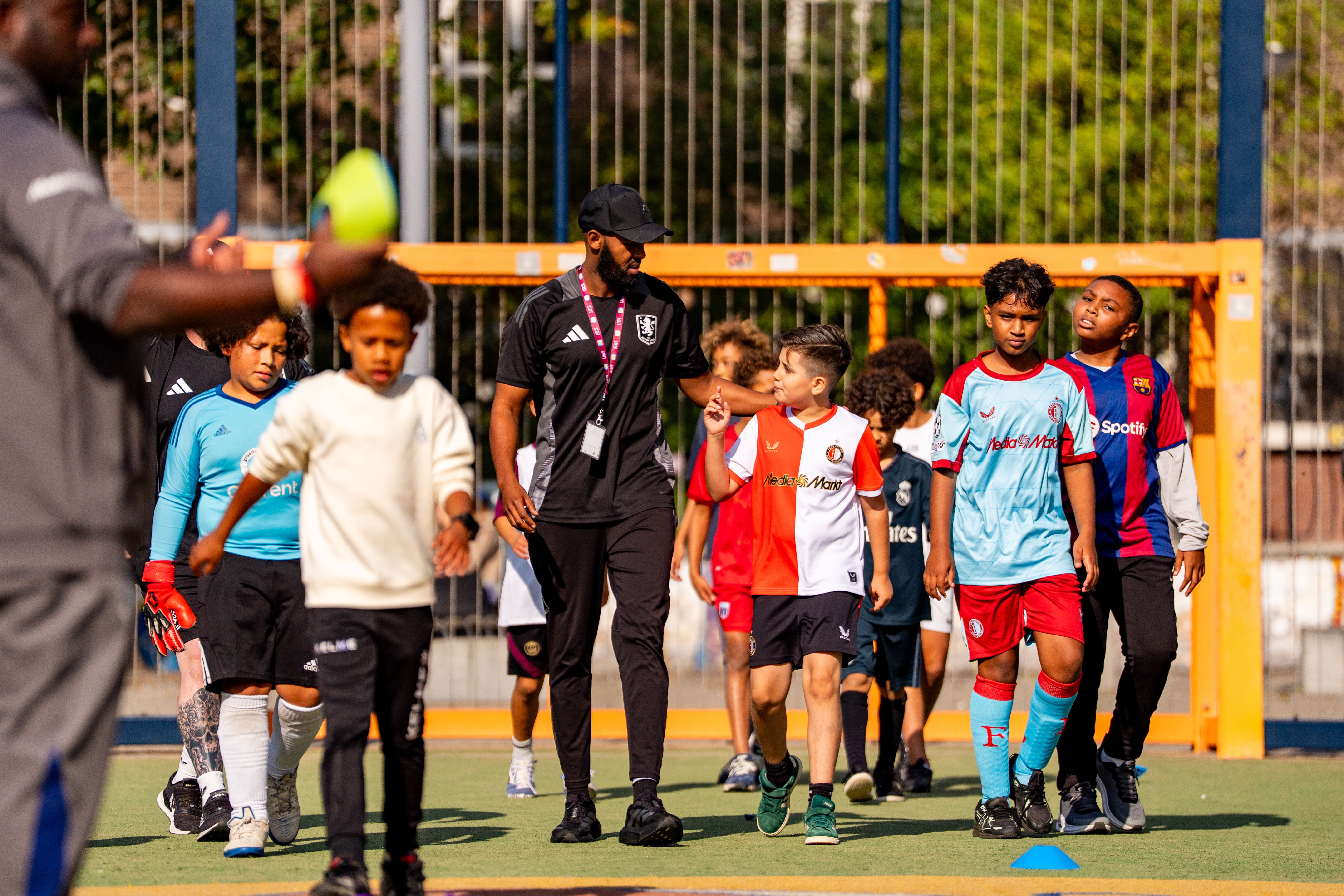 mz aston villa 021025 header