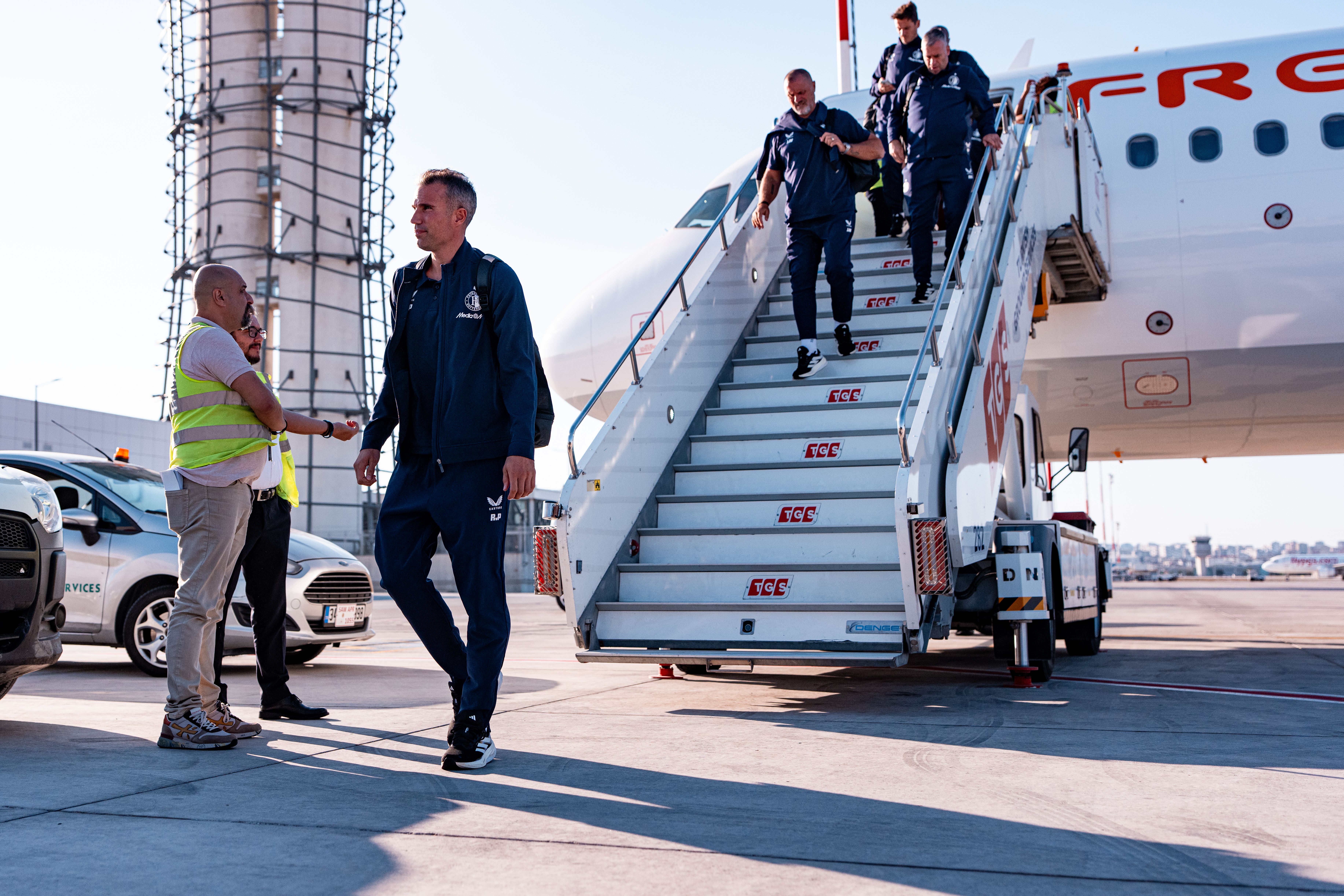 fenfey live one header