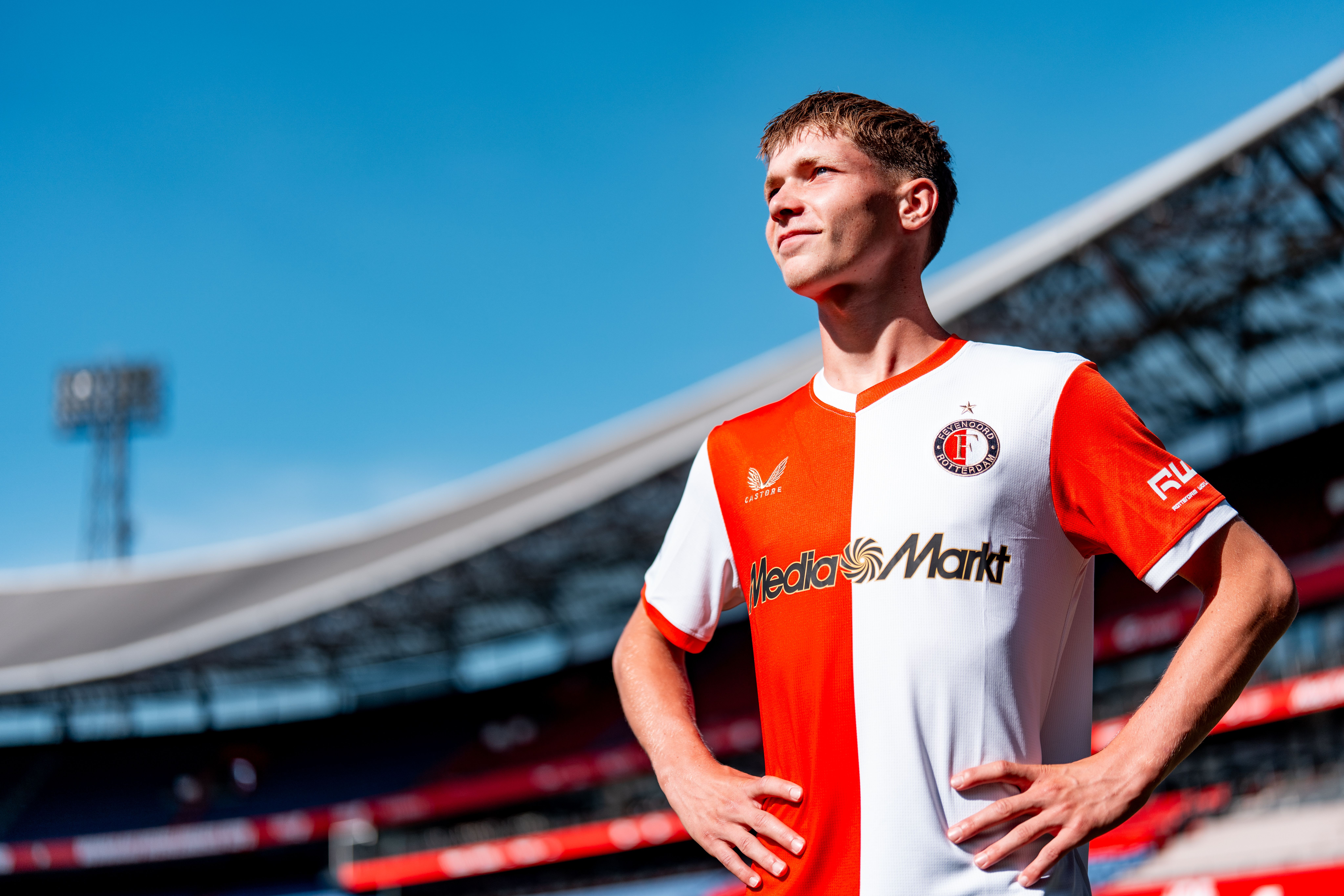 Cover Xavi Hak 250825