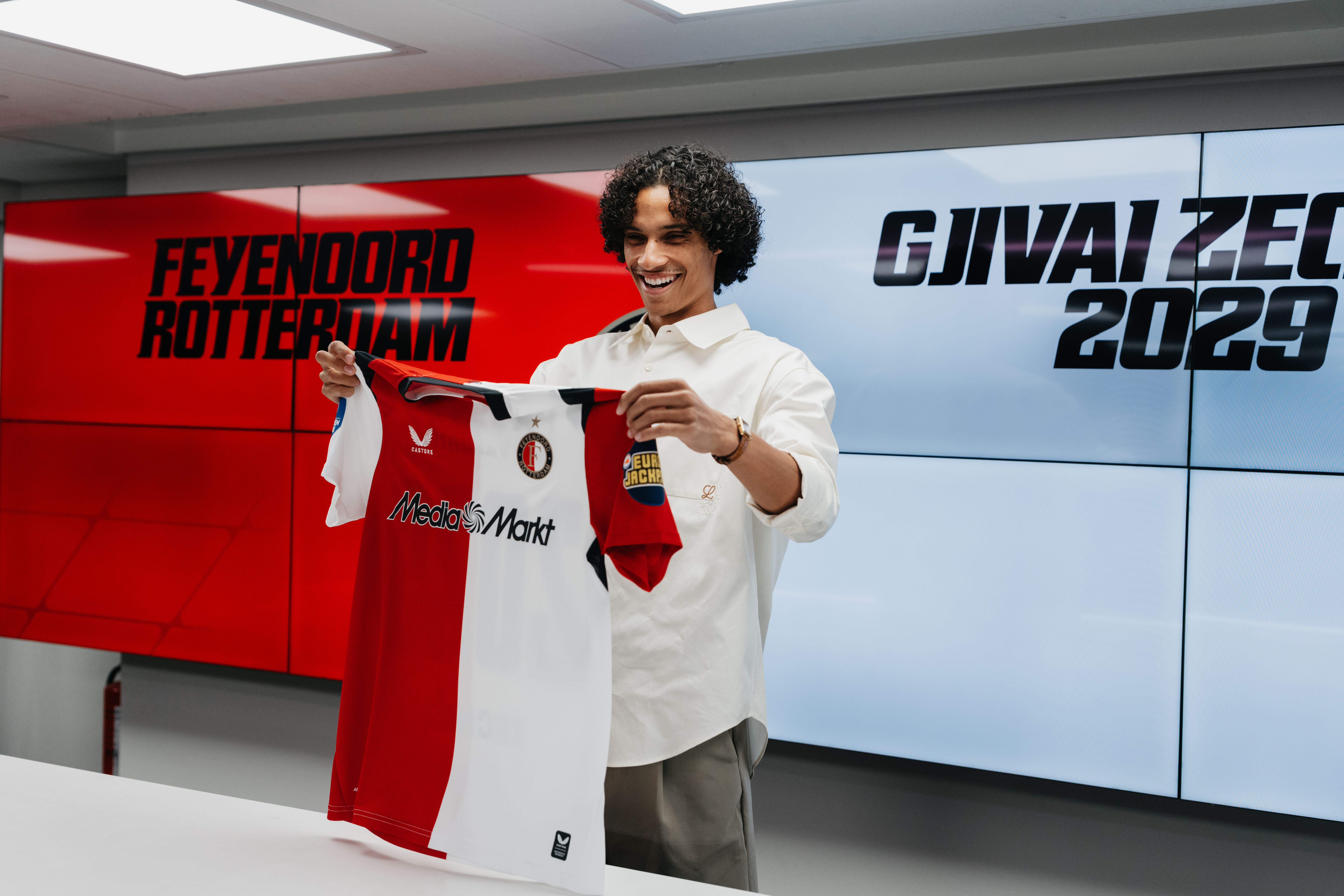 gjivai zechiel 2029 170926 header