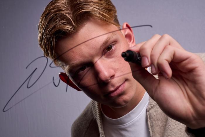 Thumb Jan Plug 281025