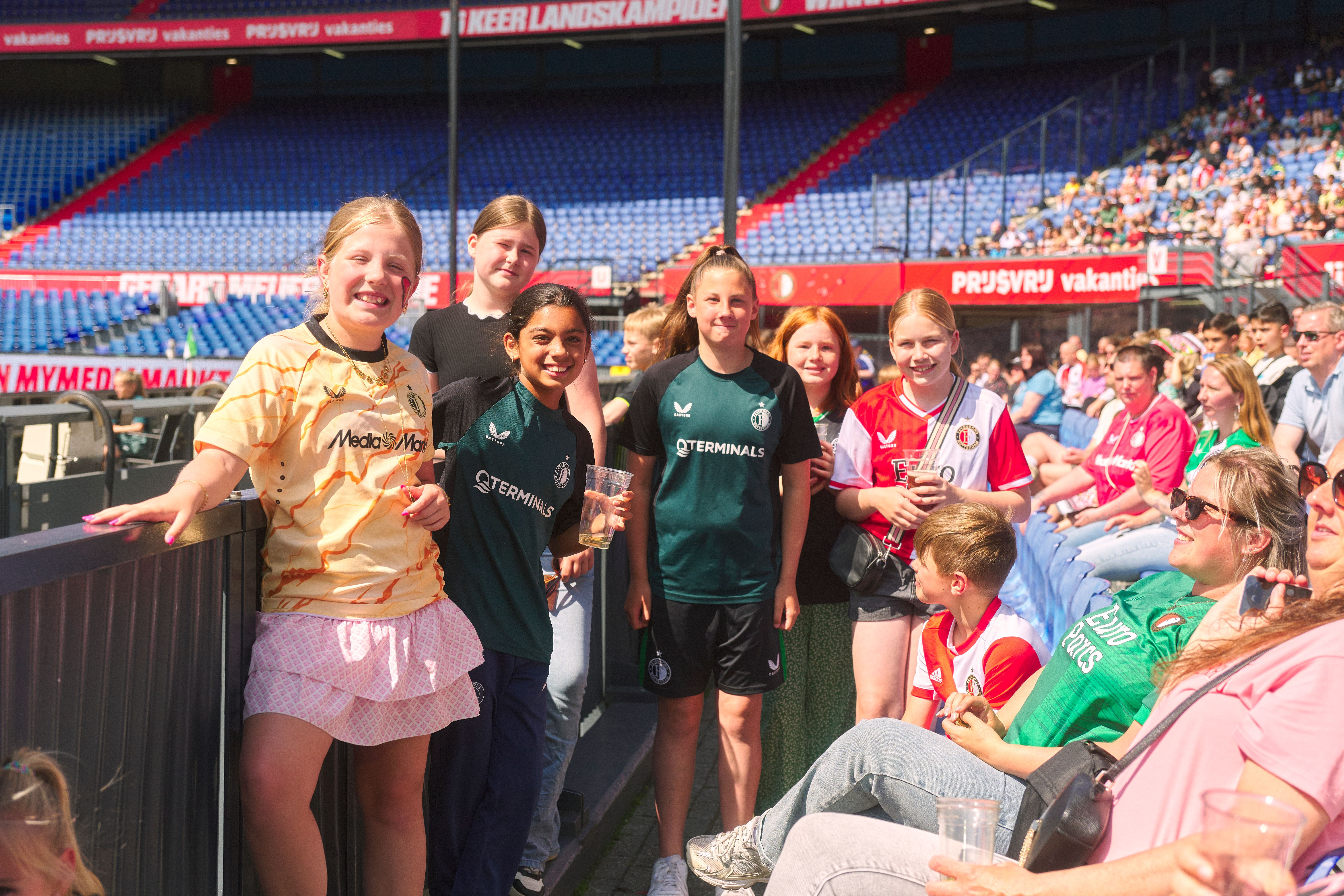 Kameraadjeswedstrijd Feyenoord V1 - Excelsior in De Kuip