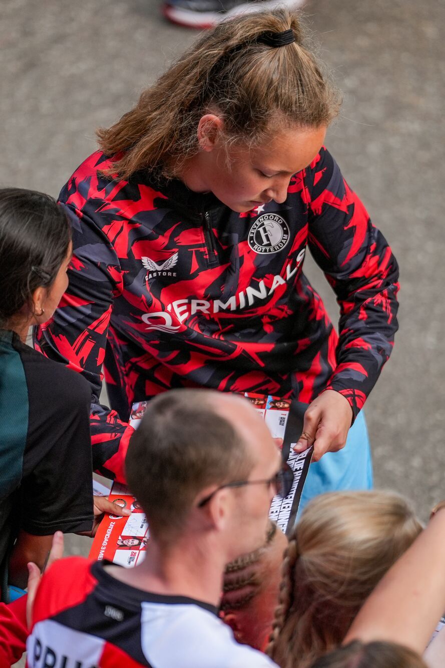 Kameraadjeswedstrijd Feyenoord V1 - Excelsior in De Kuip